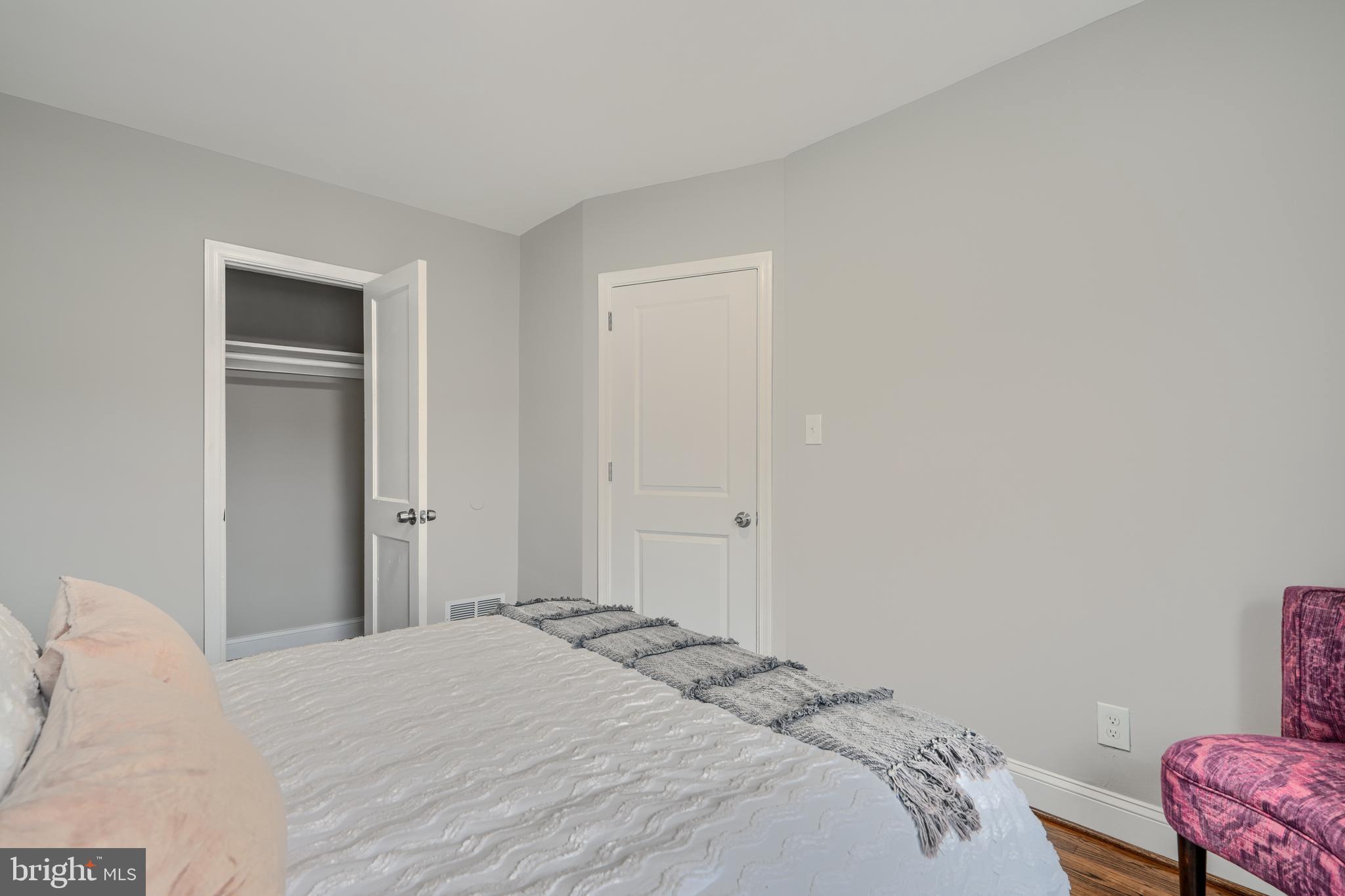 MIDDLESEX - Residential