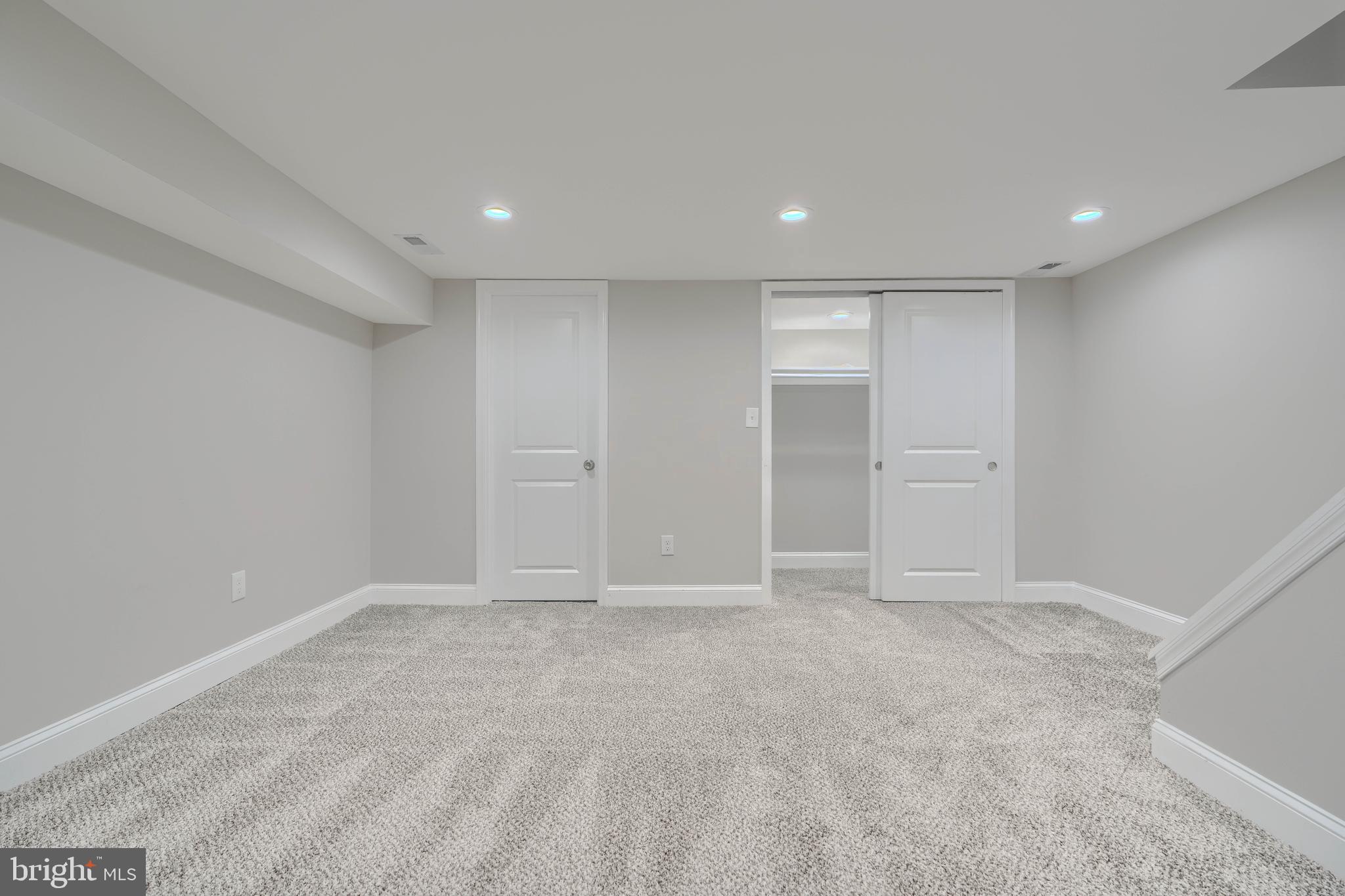 MIDDLESEX - Residential