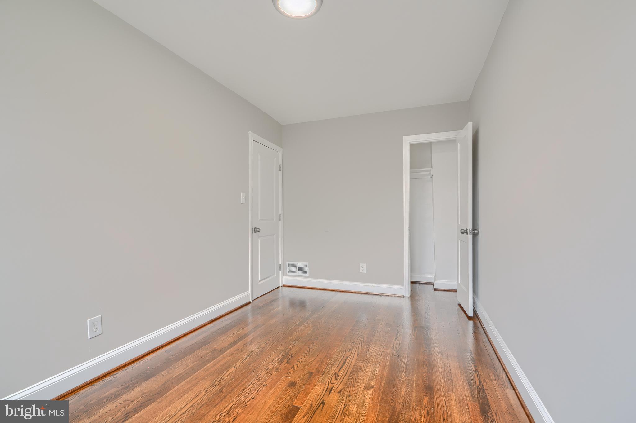 MIDDLESEX - Residential