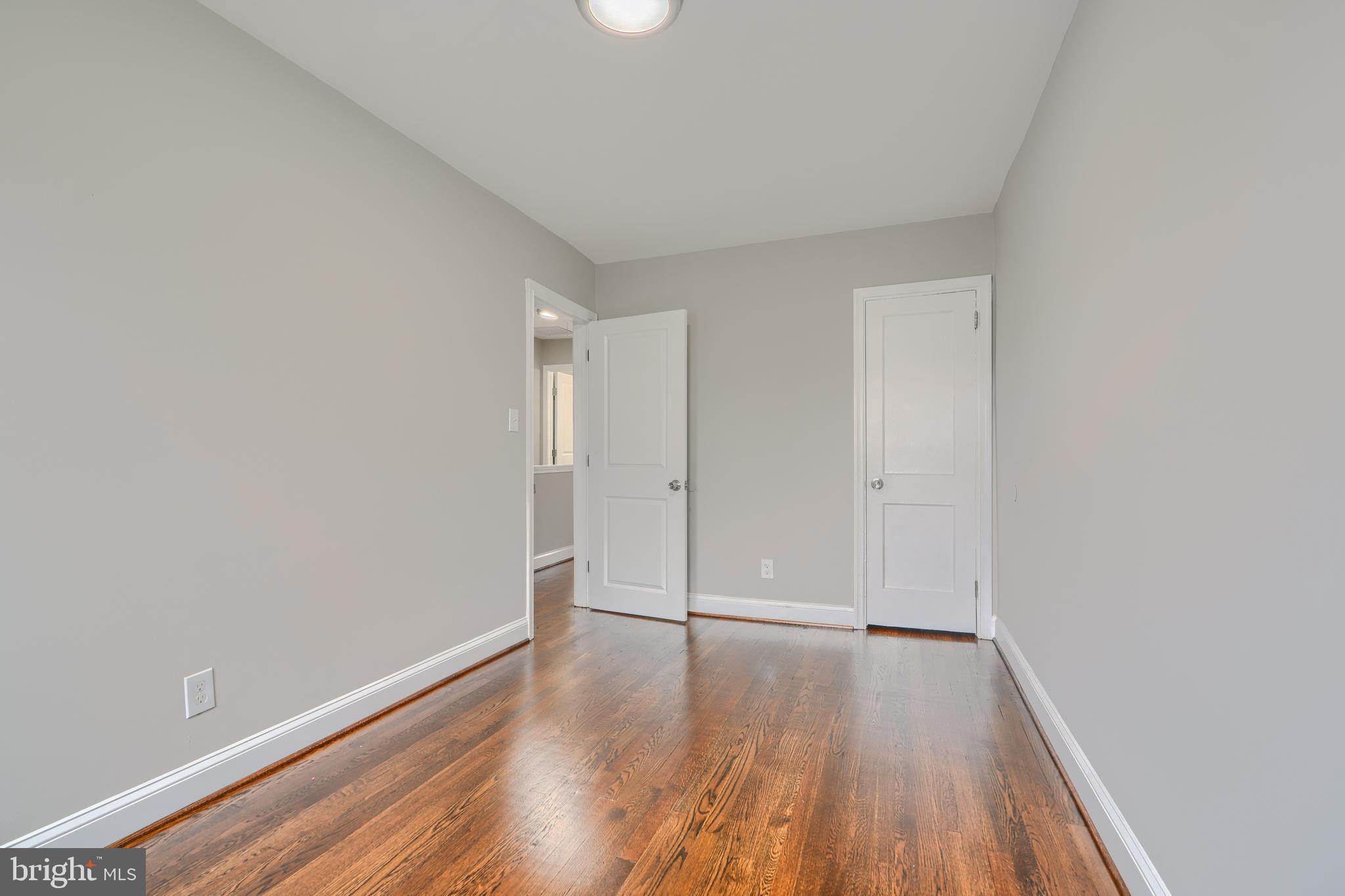 MIDDLESEX - Residential