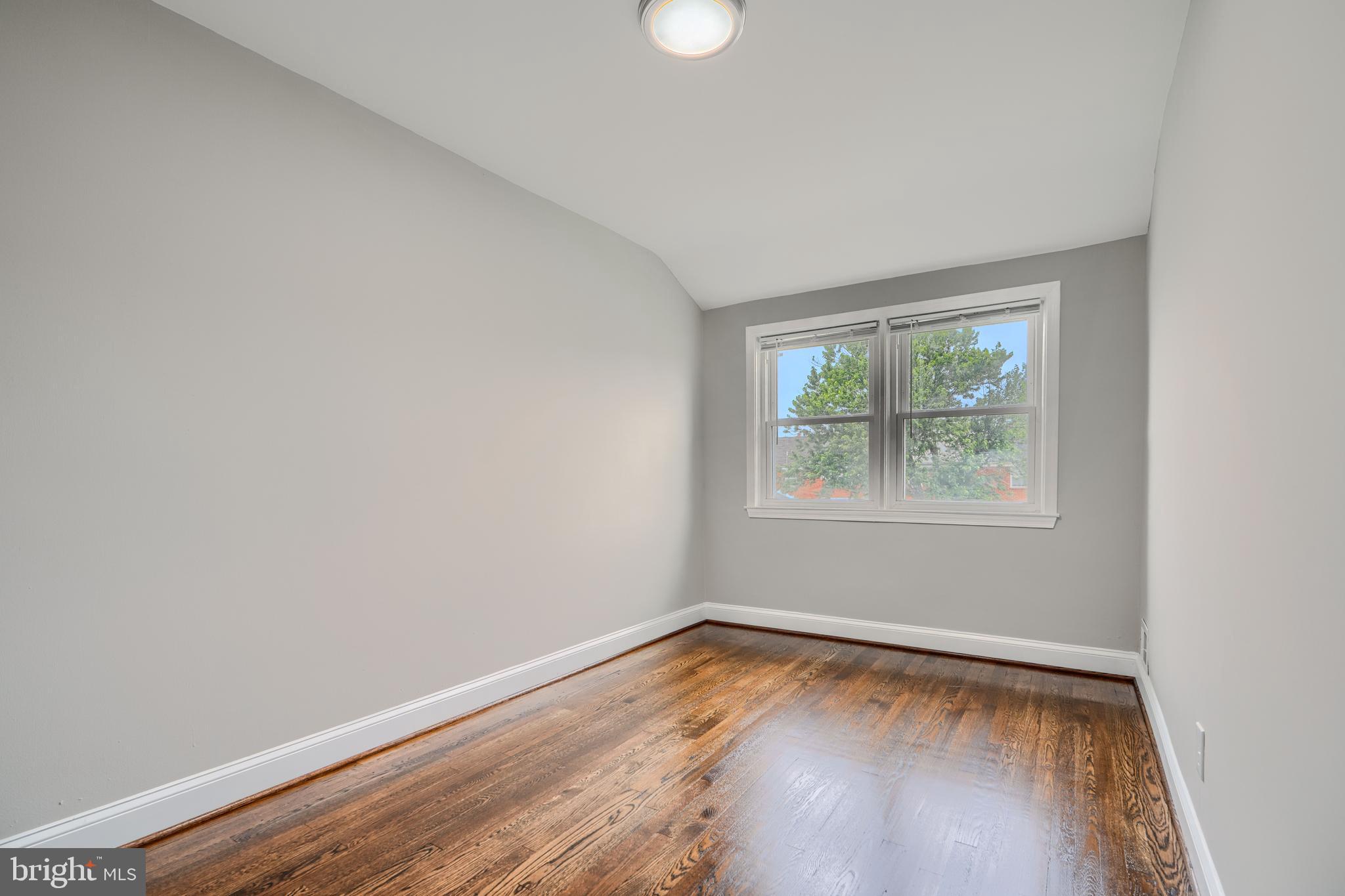 MIDDLESEX - Residential