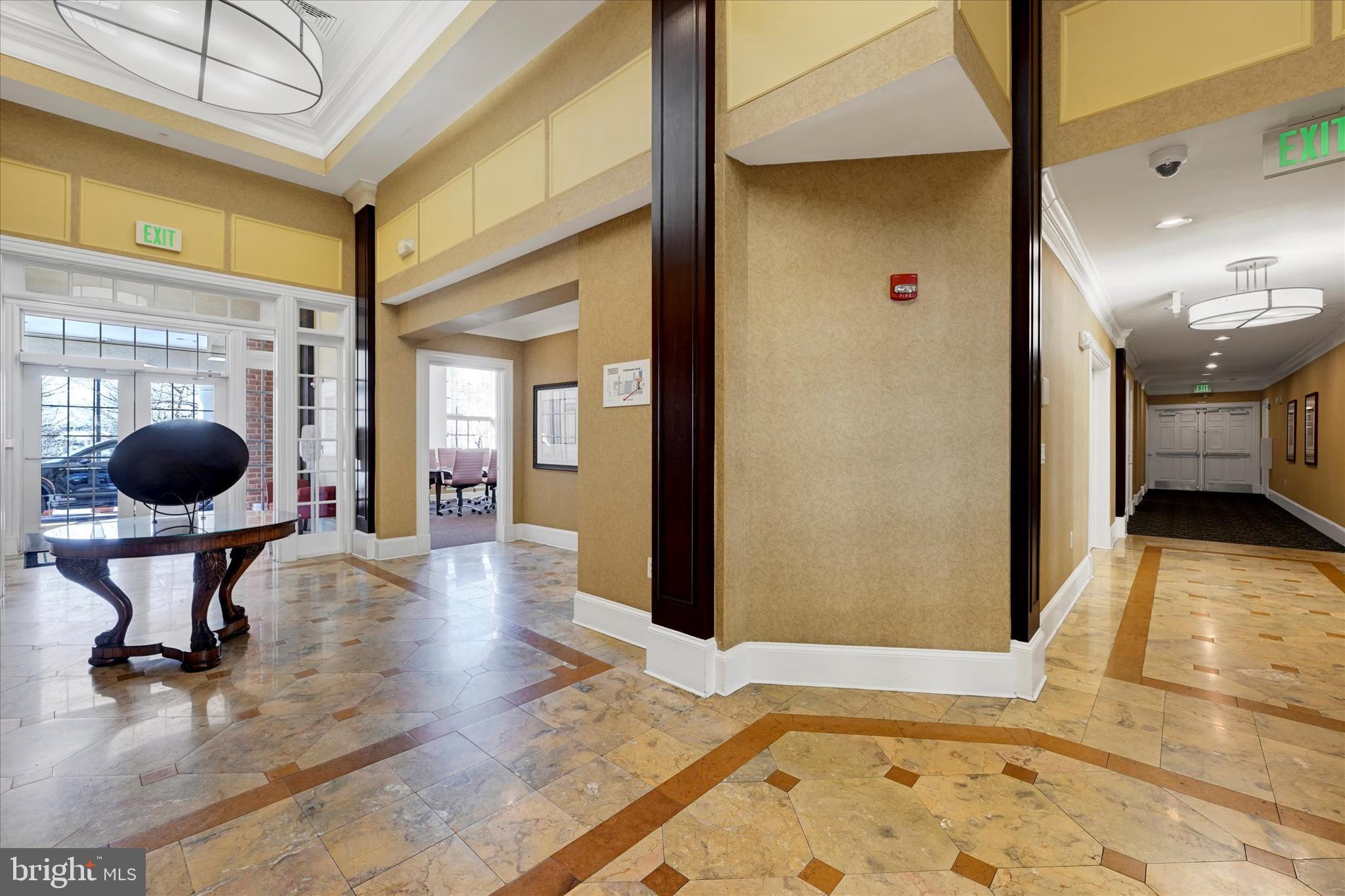 HIGH VIEW - Residential