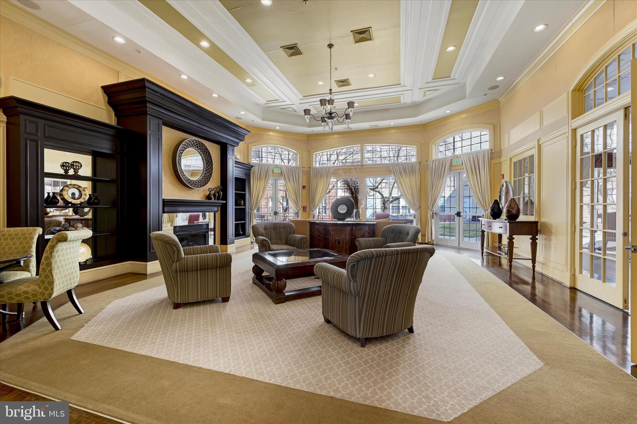 HIGH VIEW - Residential