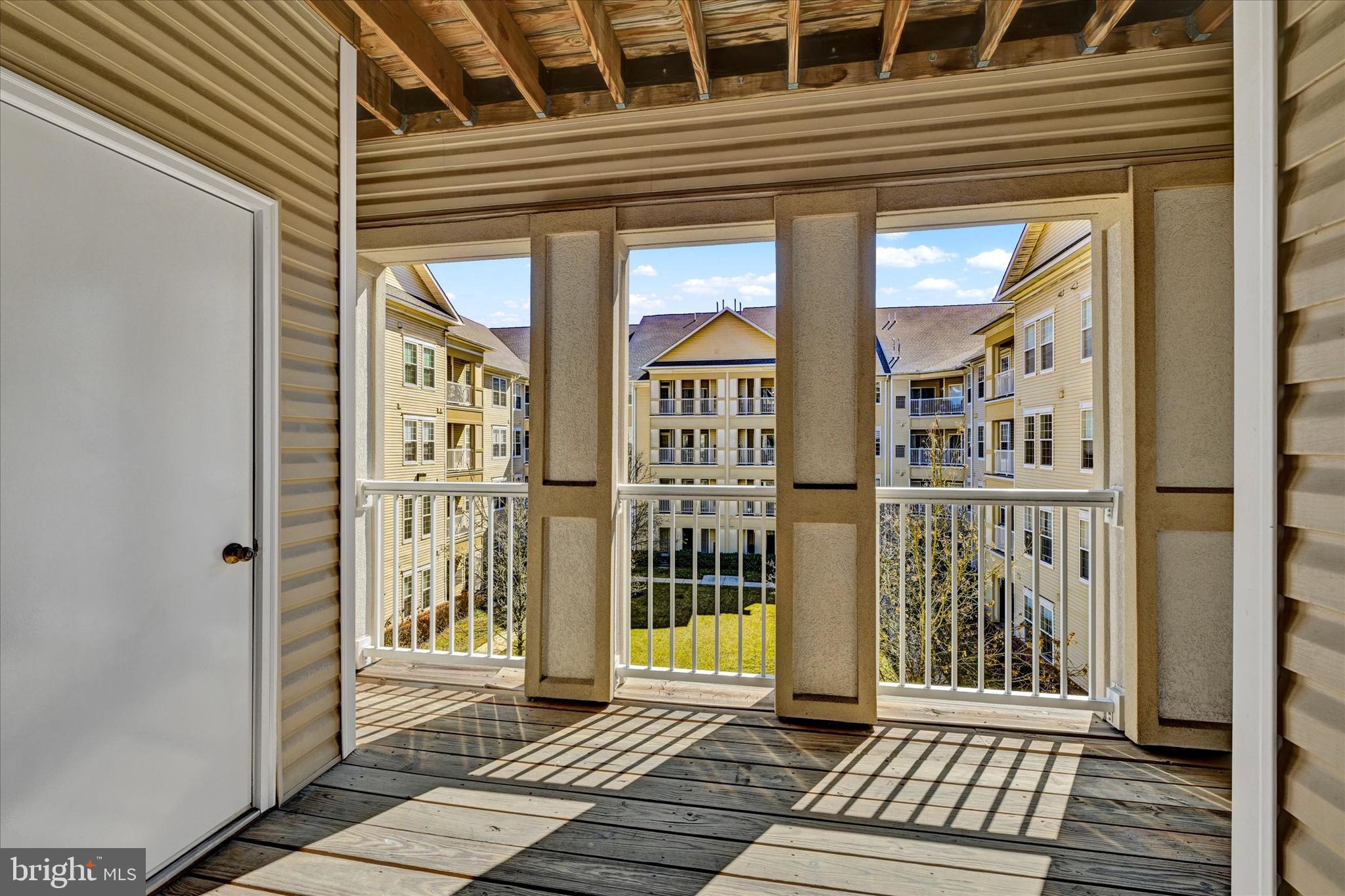 HIGH VIEW - Residential