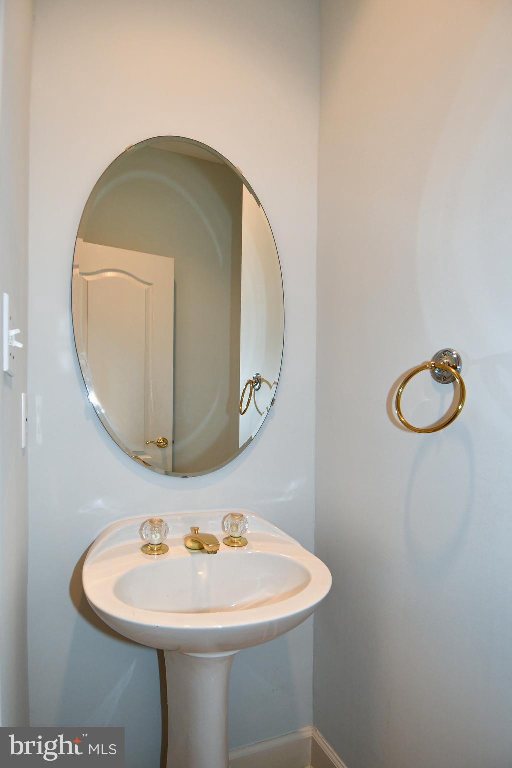 ROSE HILL FALLS - Residential