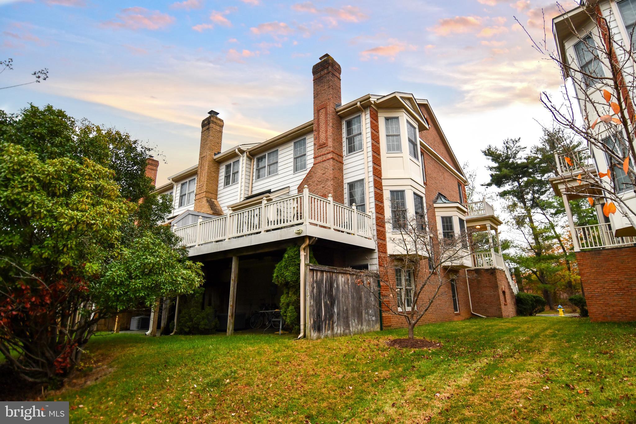 ROSE HILL FALLS - Residential