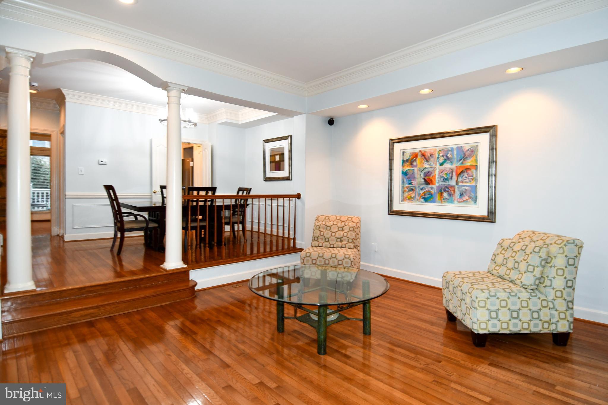 ROSE HILL FALLS - Residential