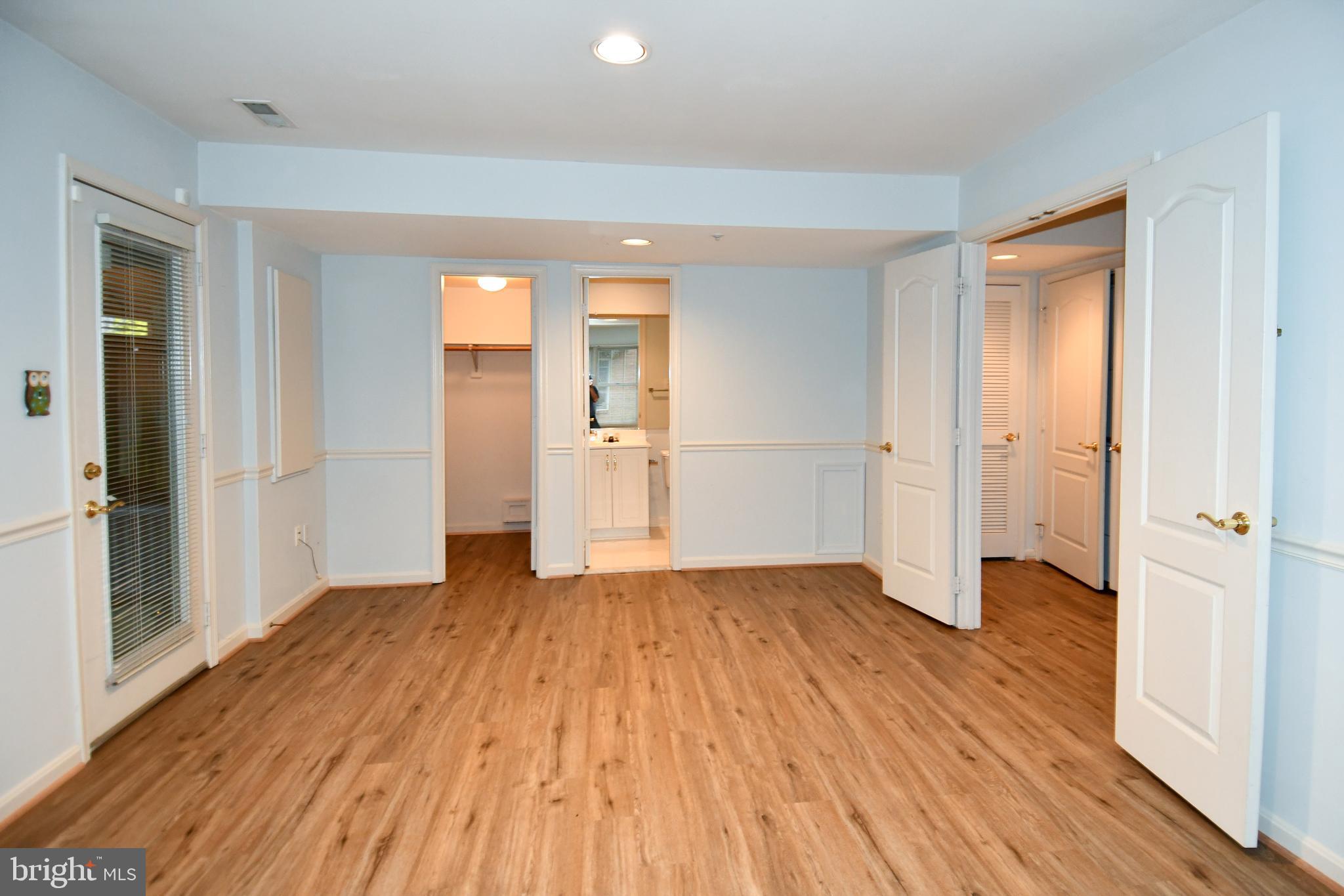 ROSE HILL FALLS - Residential