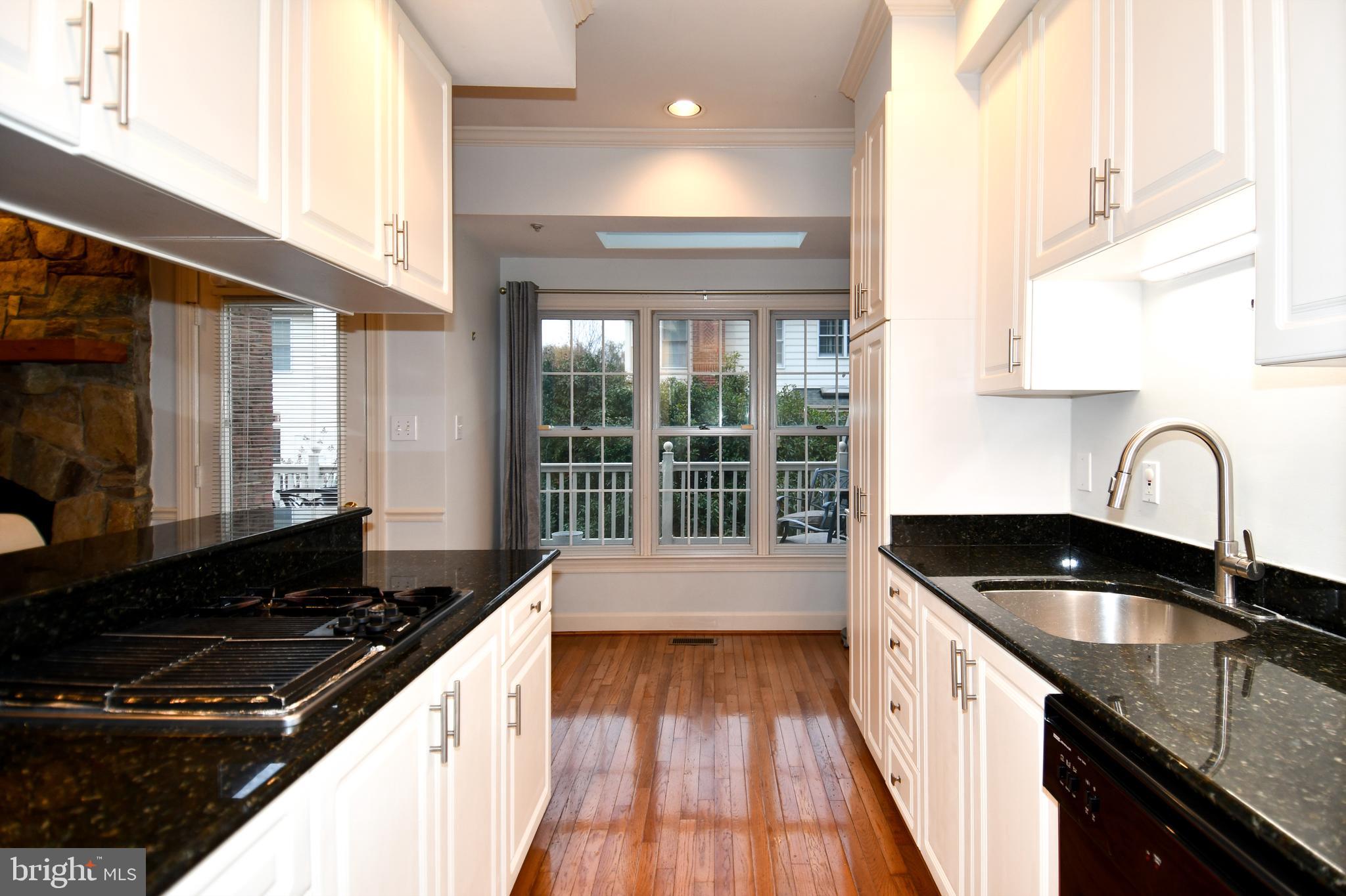 ROSE HILL FALLS - Residential