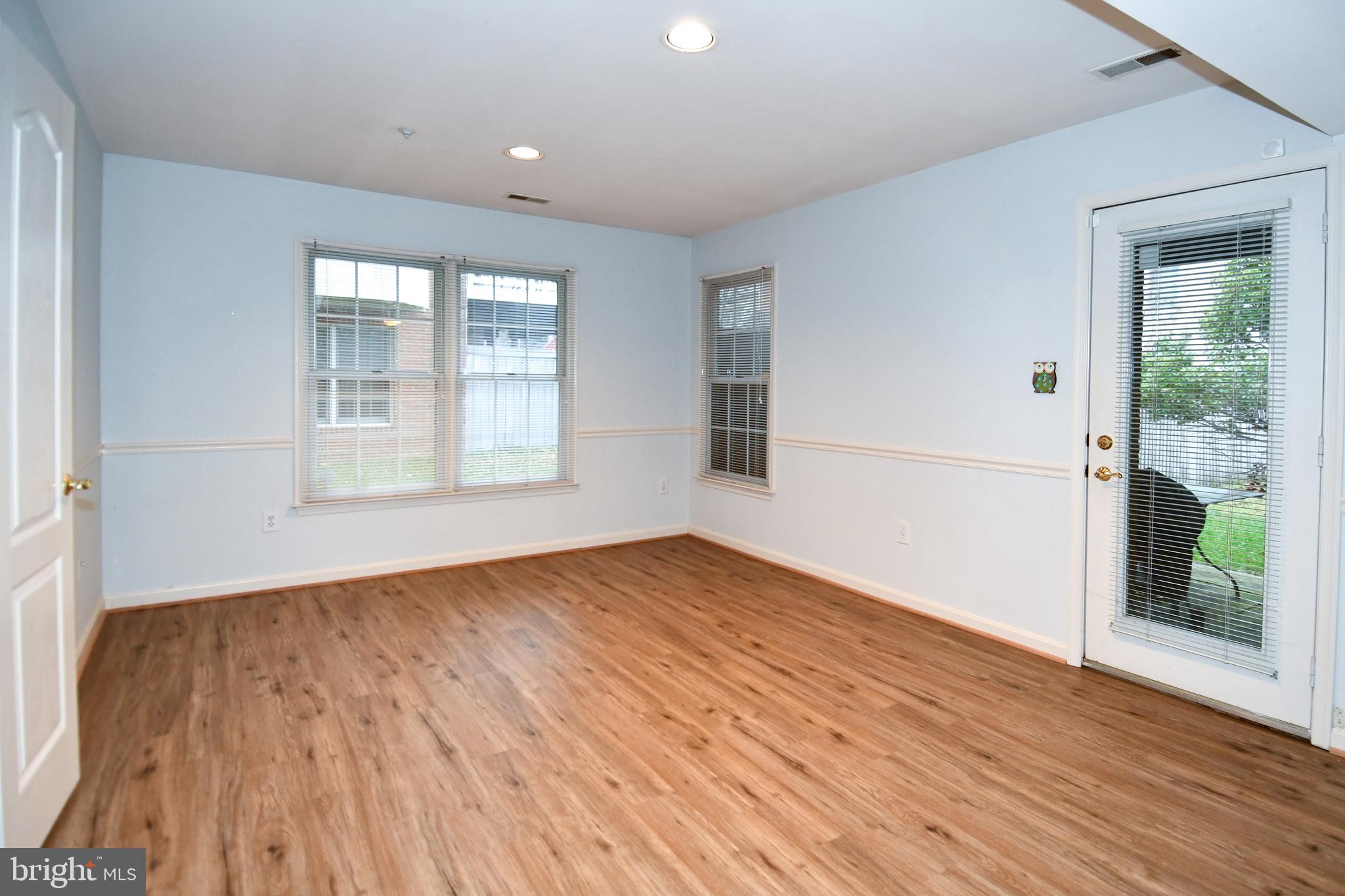 ROSE HILL FALLS - Residential