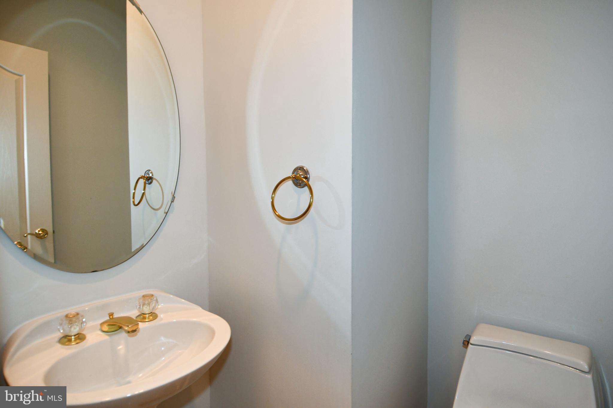 ROSE HILL FALLS - Residential