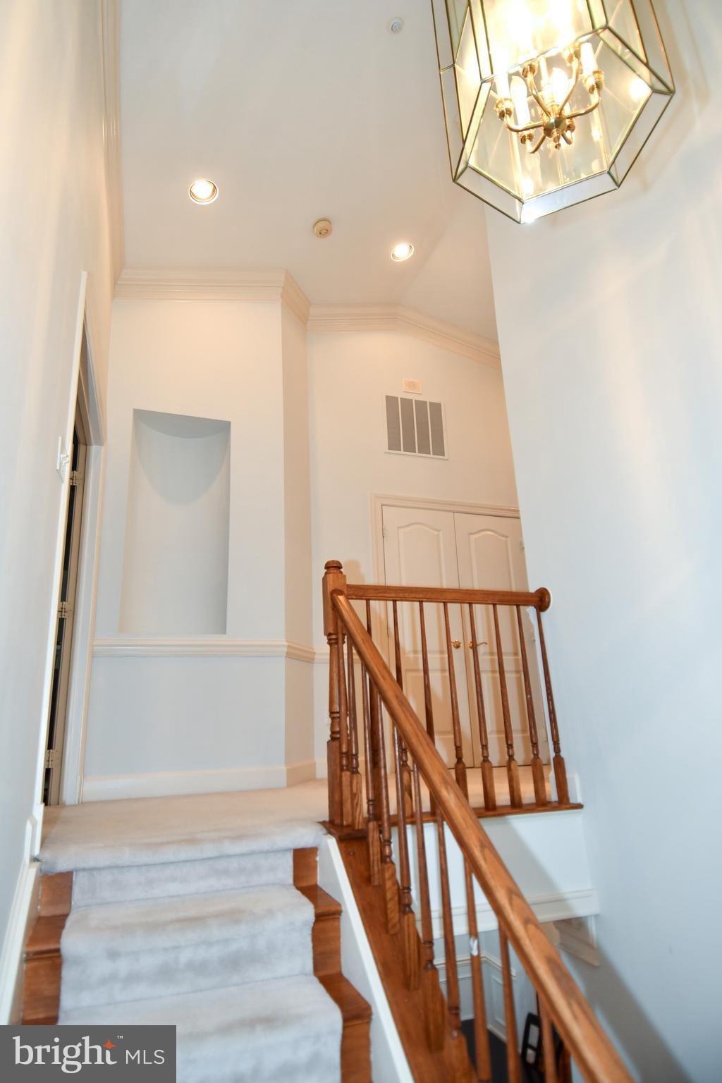 ROSE HILL FALLS - Residential