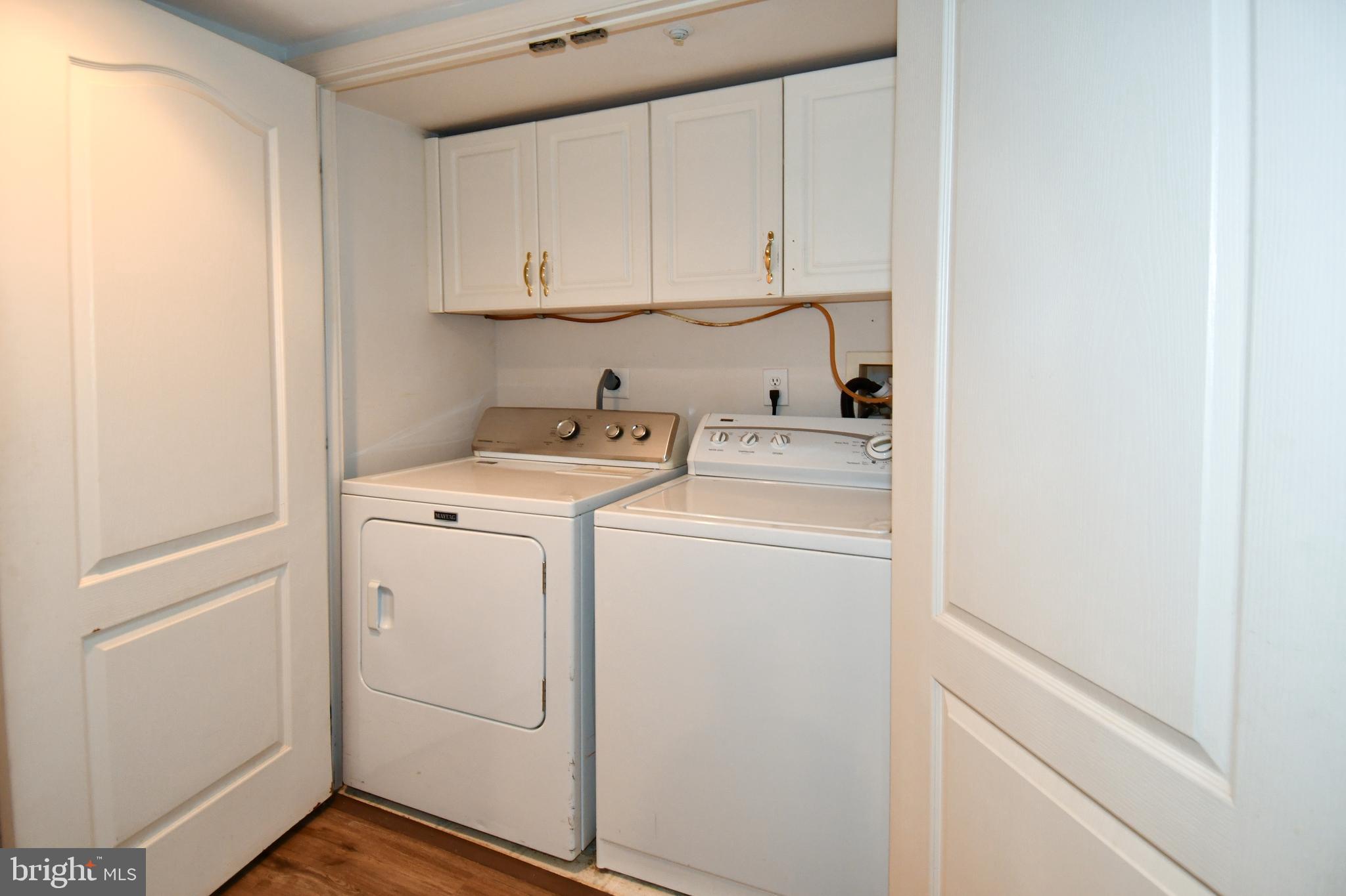 ROSE HILL FALLS - Residential