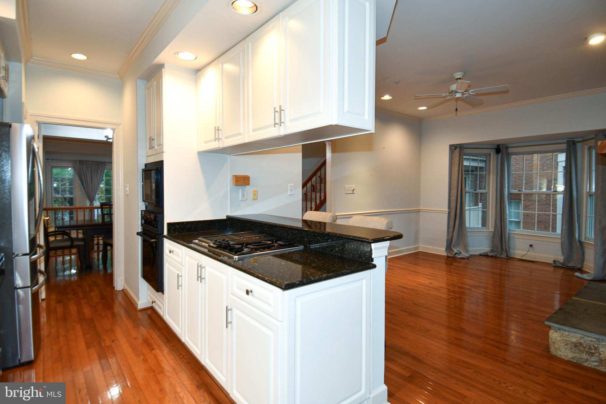 ROSE HILL FALLS - Residential