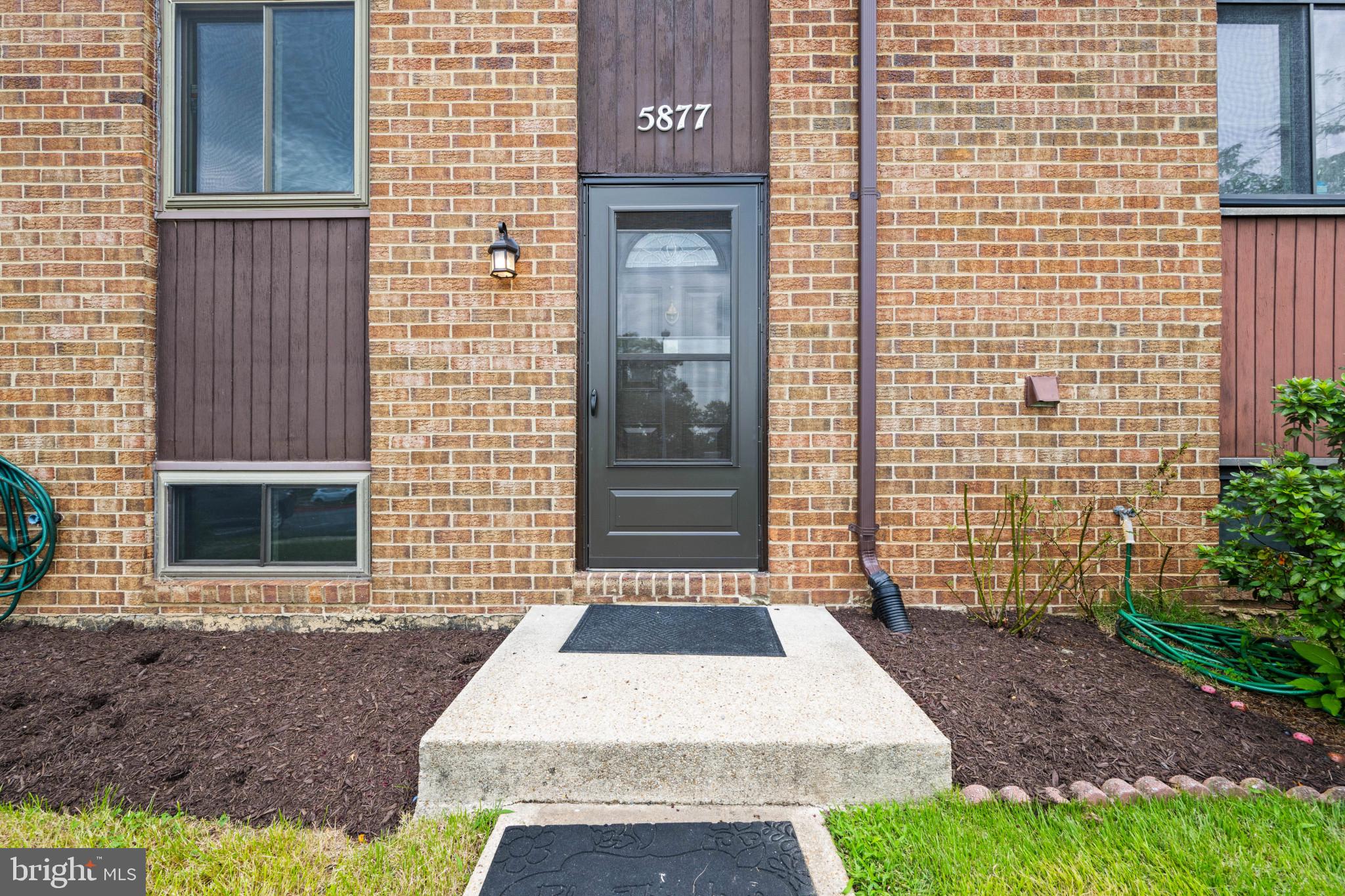 5877 CRITTER COURT 7-04