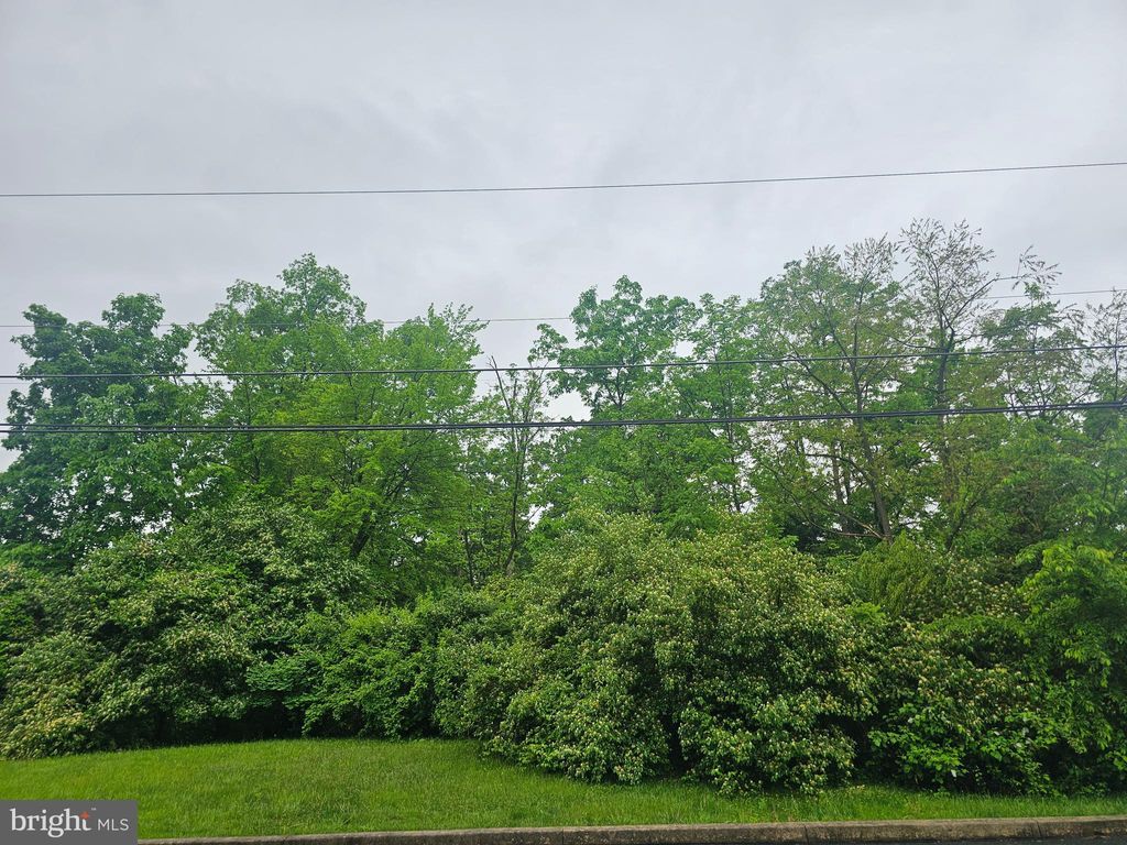 Photo of 180 Smokestown Road, REINHOLDS, PA 17569 (MLS # PALA2069836)