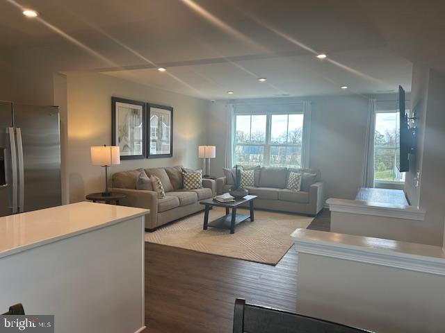 LAUREL PARK - Residential Lease