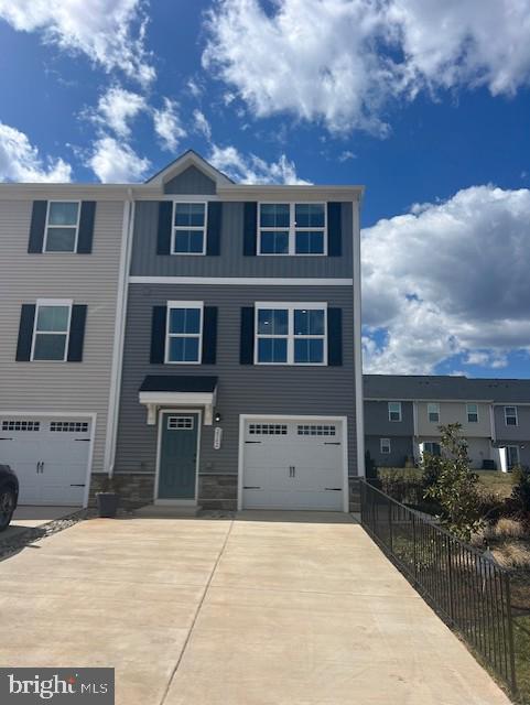 LAUREL PARK - Residential Lease