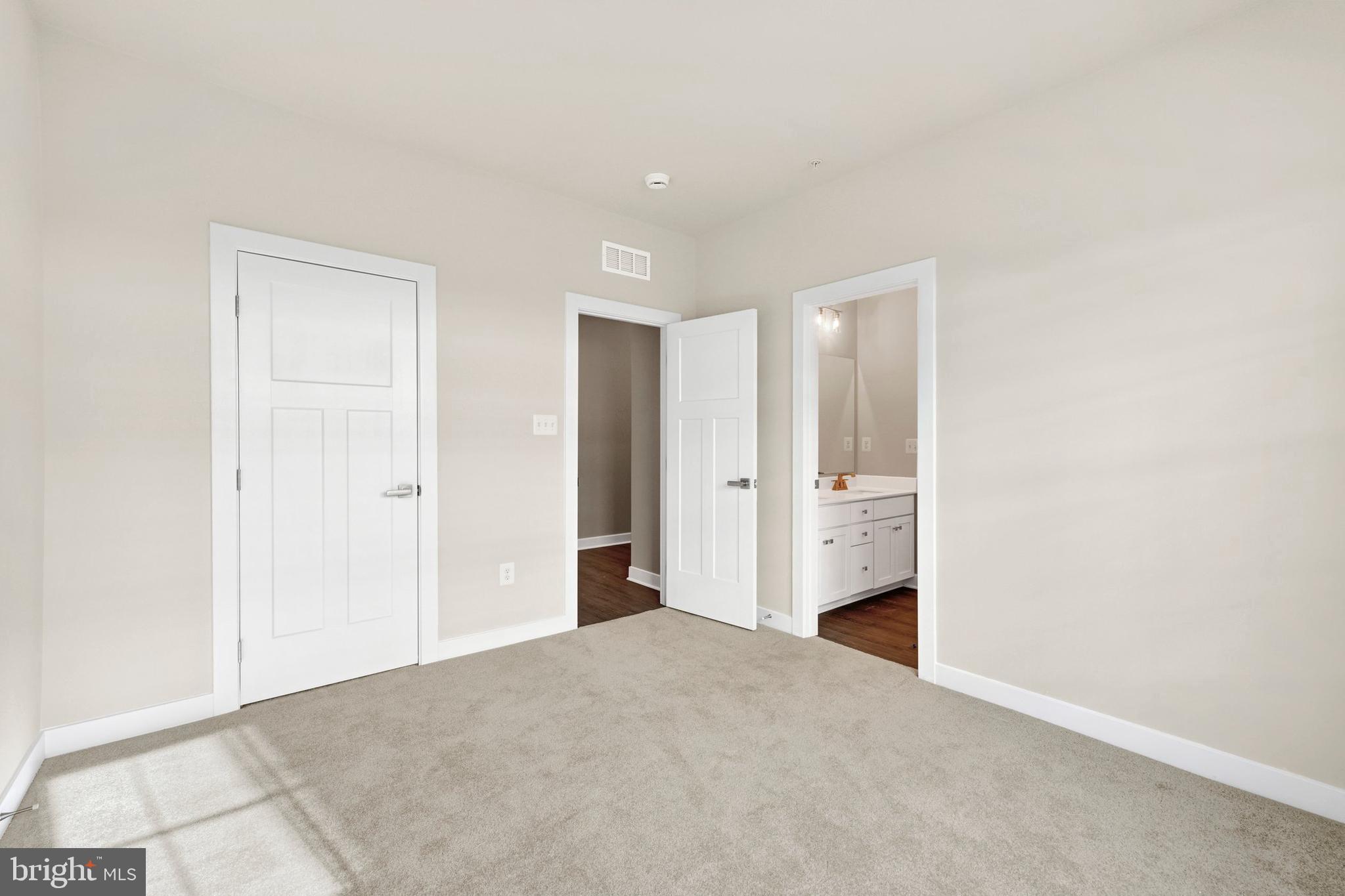 PERRY'S RETREAT - Residential