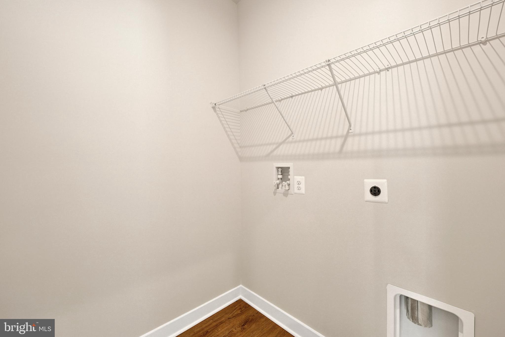 PERRY'S RETREAT - Residential