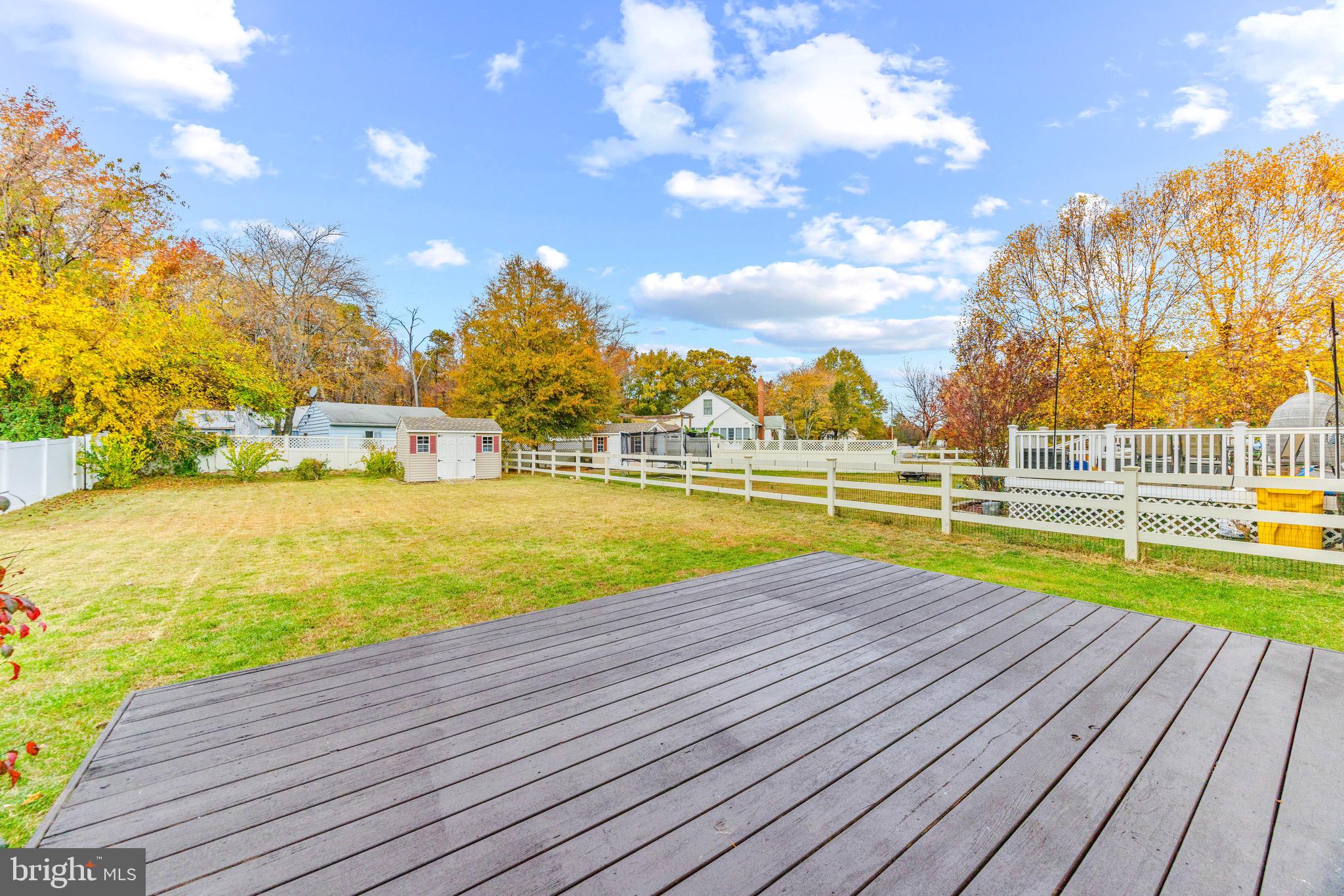 CARVEL BEACH - Residential