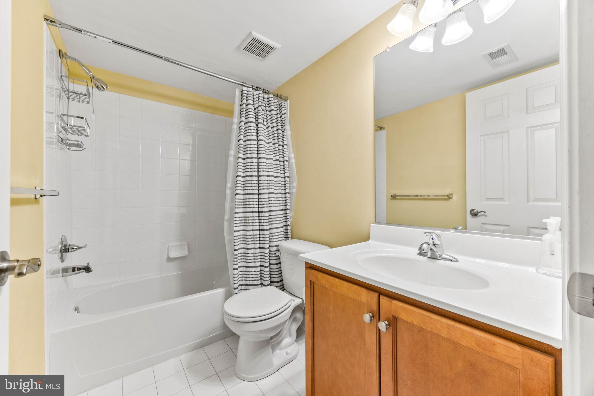 CARVEL BEACH - Residential