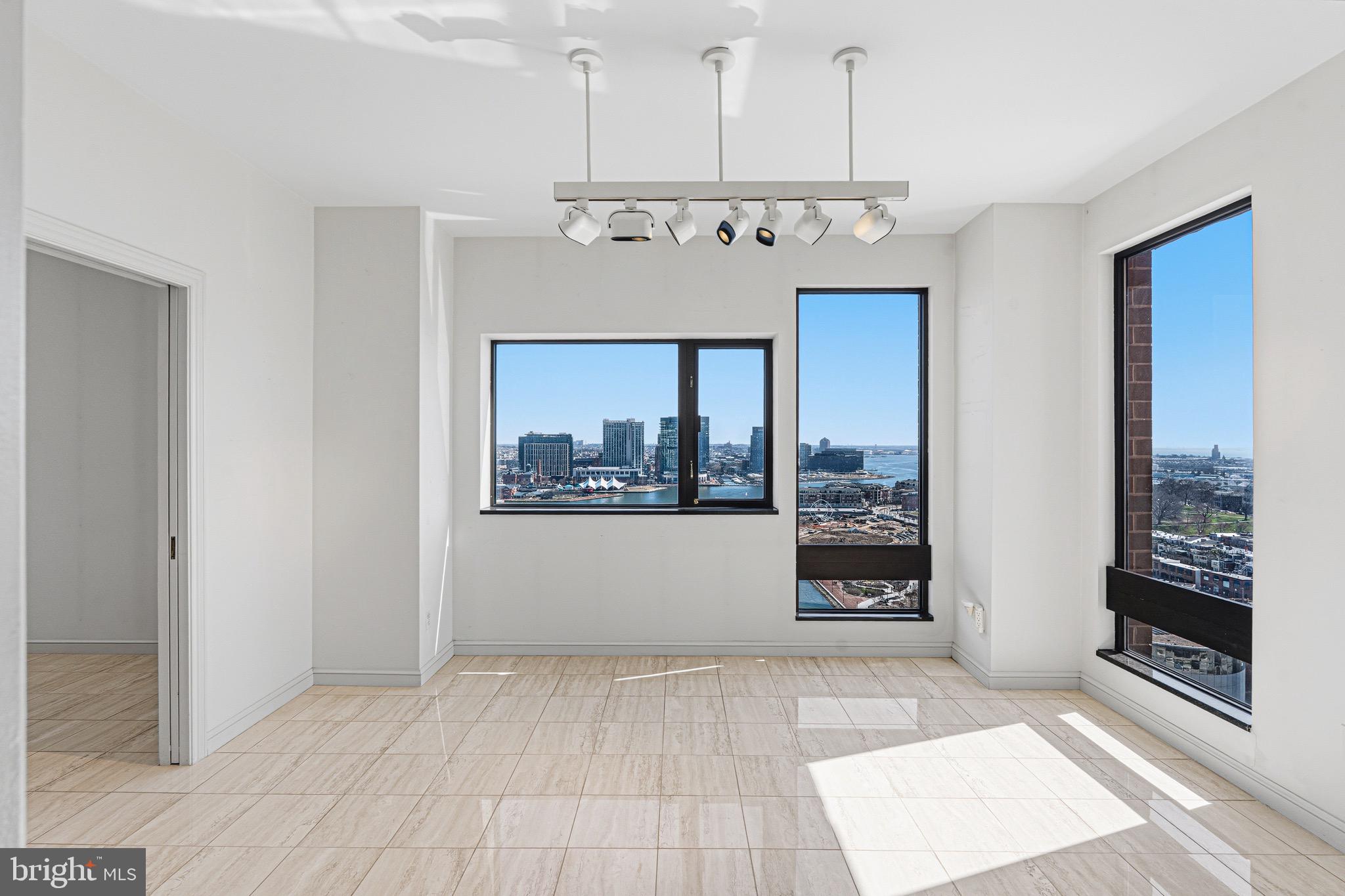 INNER HARBOR - Residential