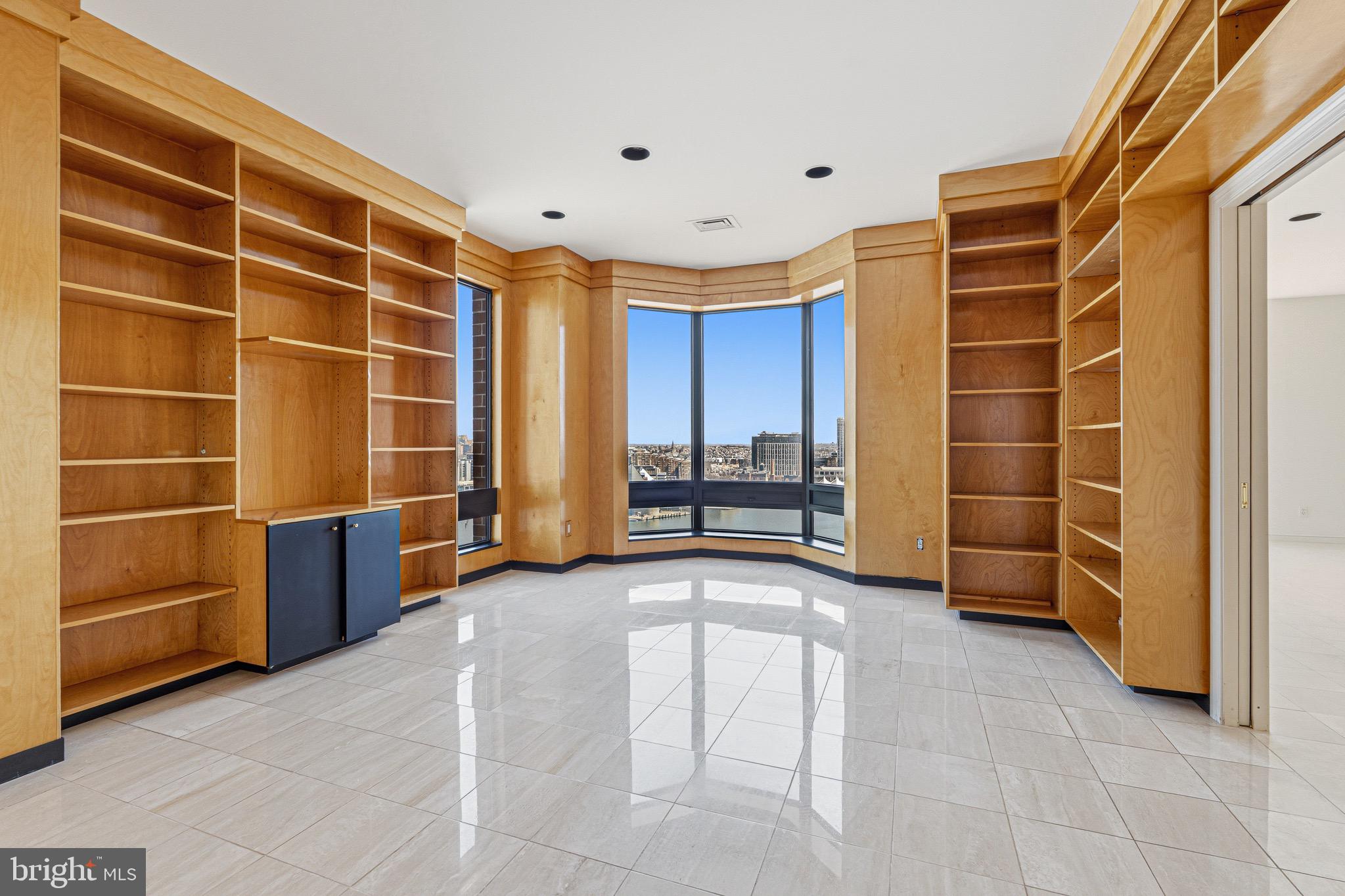 INNER HARBOR - Residential