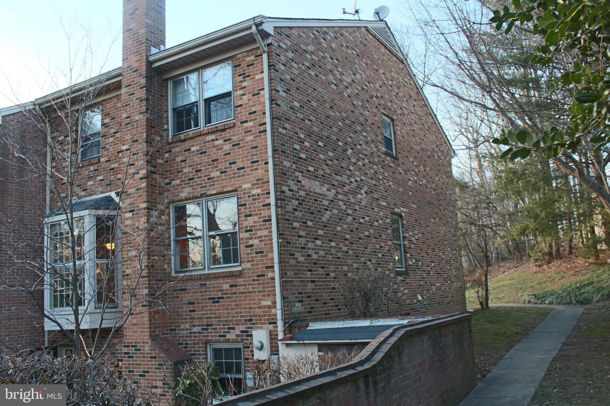 3001 SEVEN OAKS PLACE