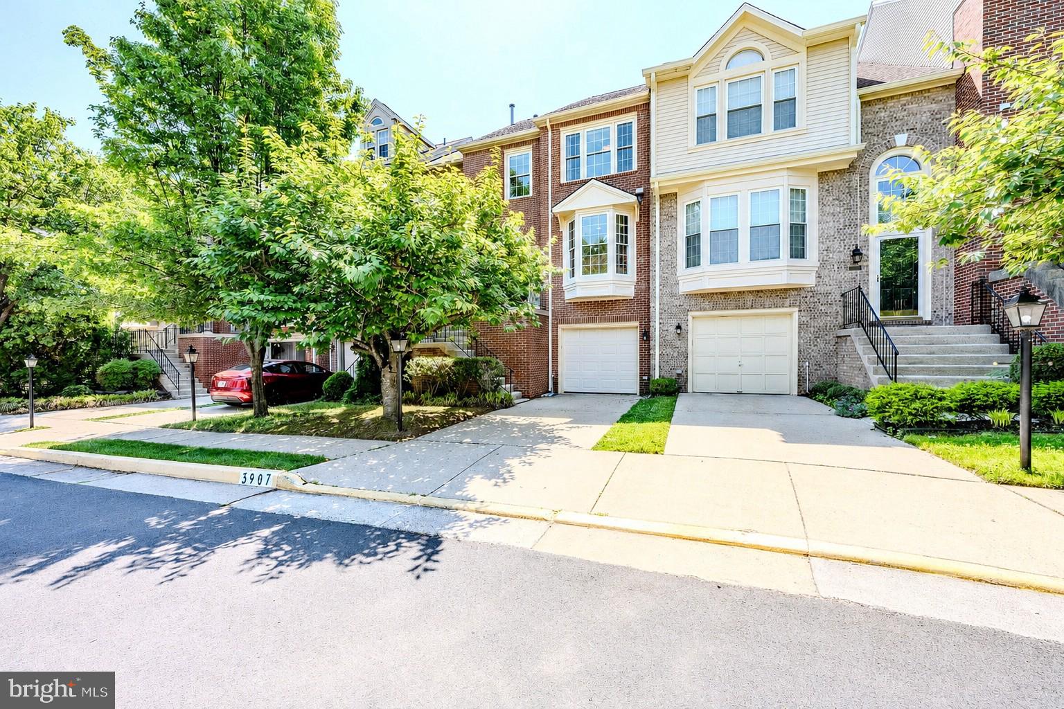 3907 CLARES COURT