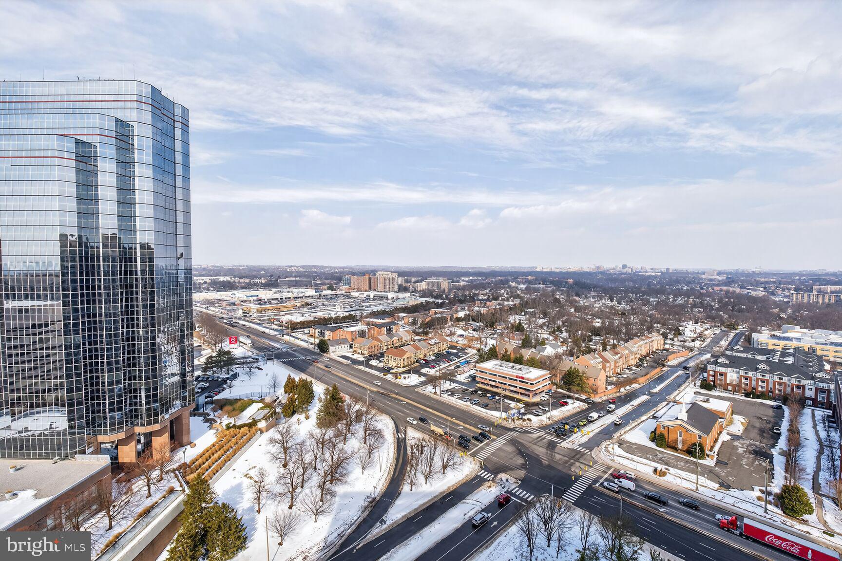 SKYLINE PLAZA - Residential