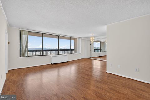 3701 S GEORGE MASON DR 2407N FALLS CHURCH VA 22041