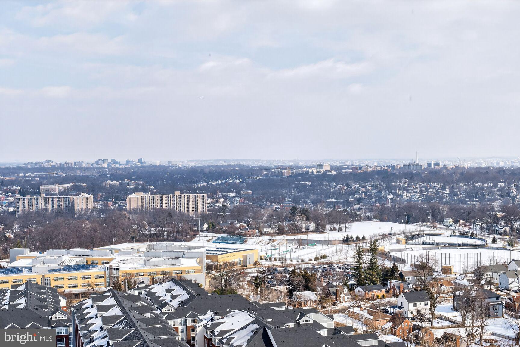 SKYLINE PLAZA - Residential