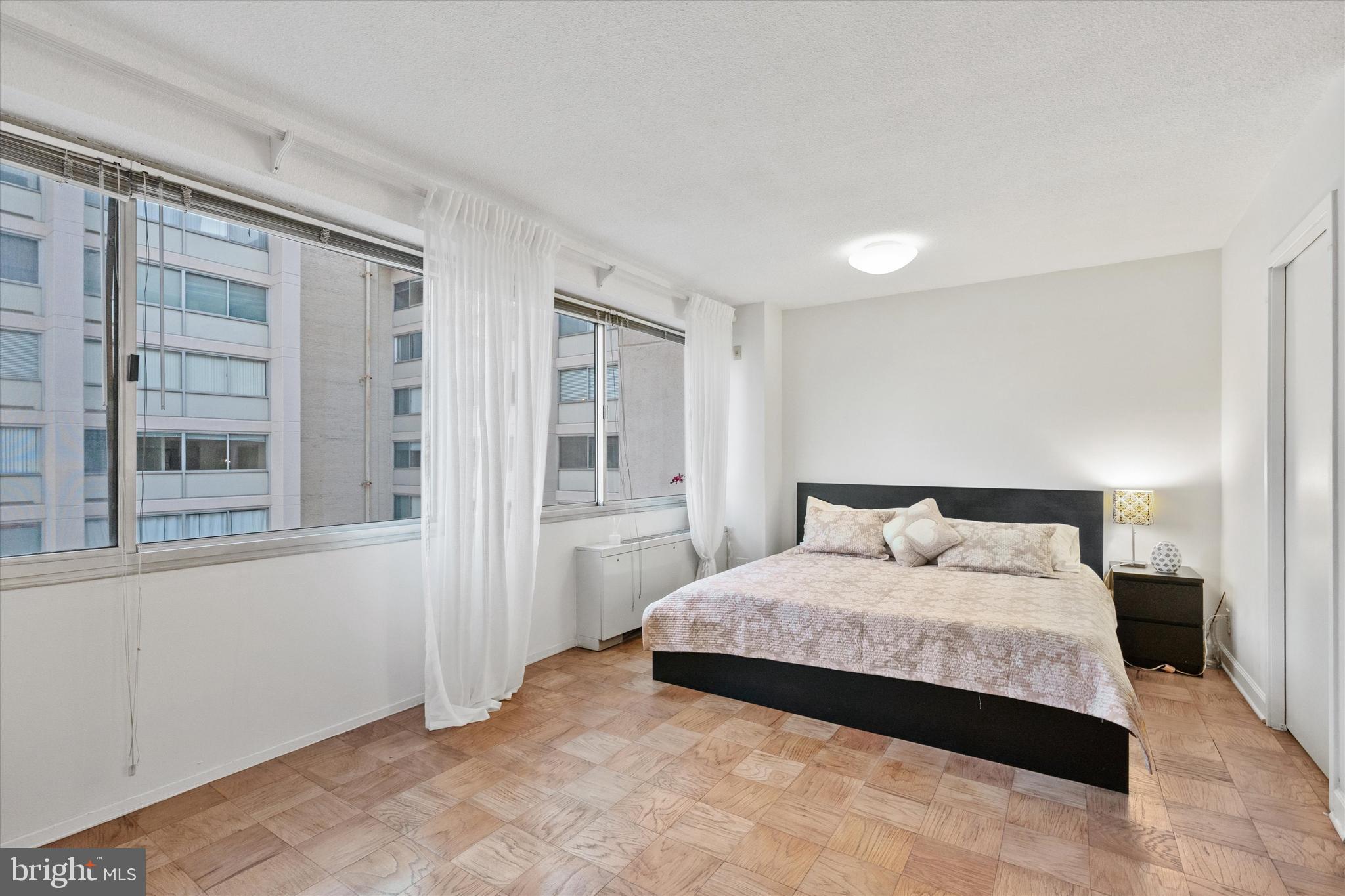 5500 FRIENDSHIP BOULEVARD 2124N