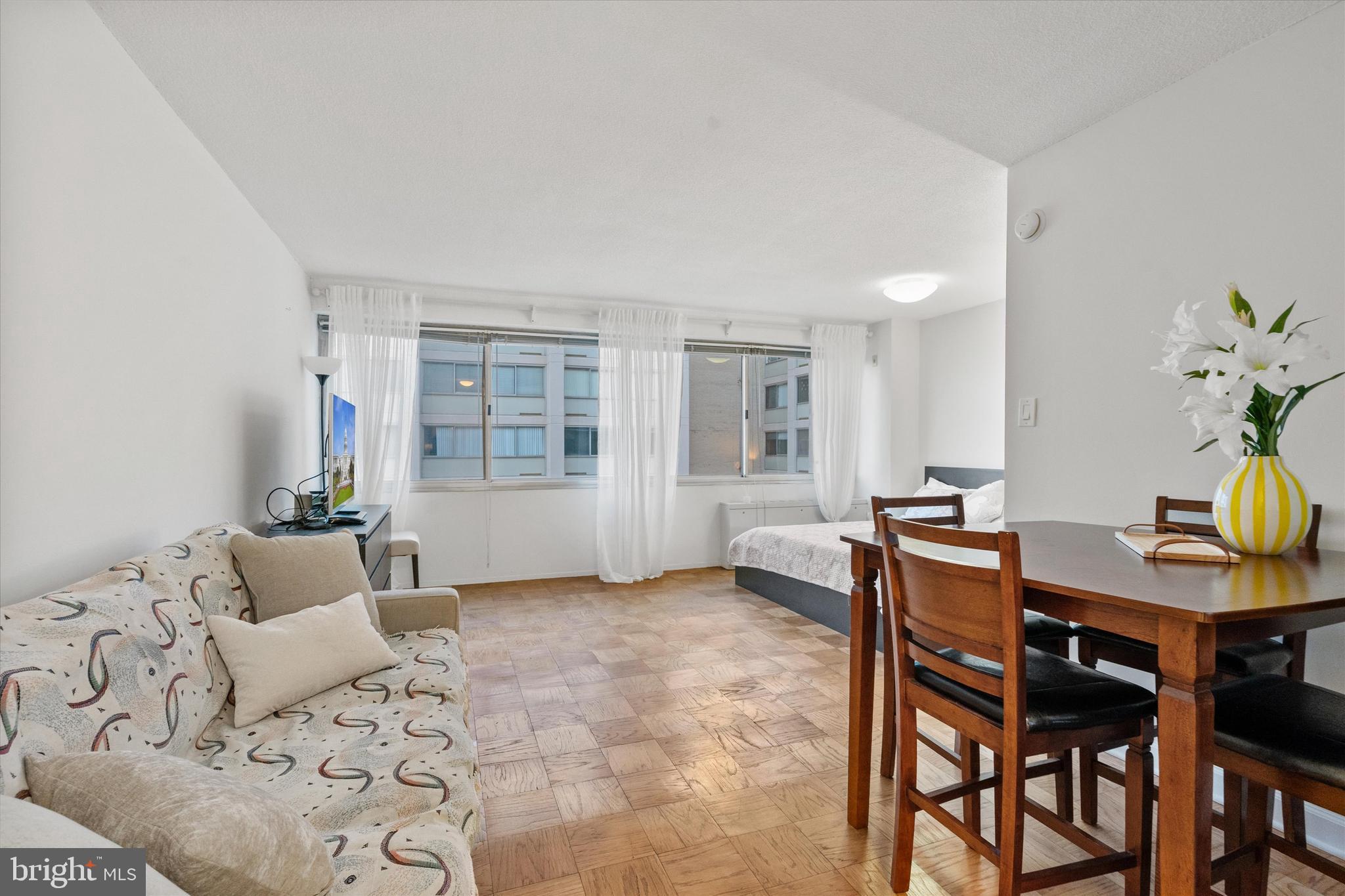 5500 FRIENDSHIP BOULEVARD 2124N