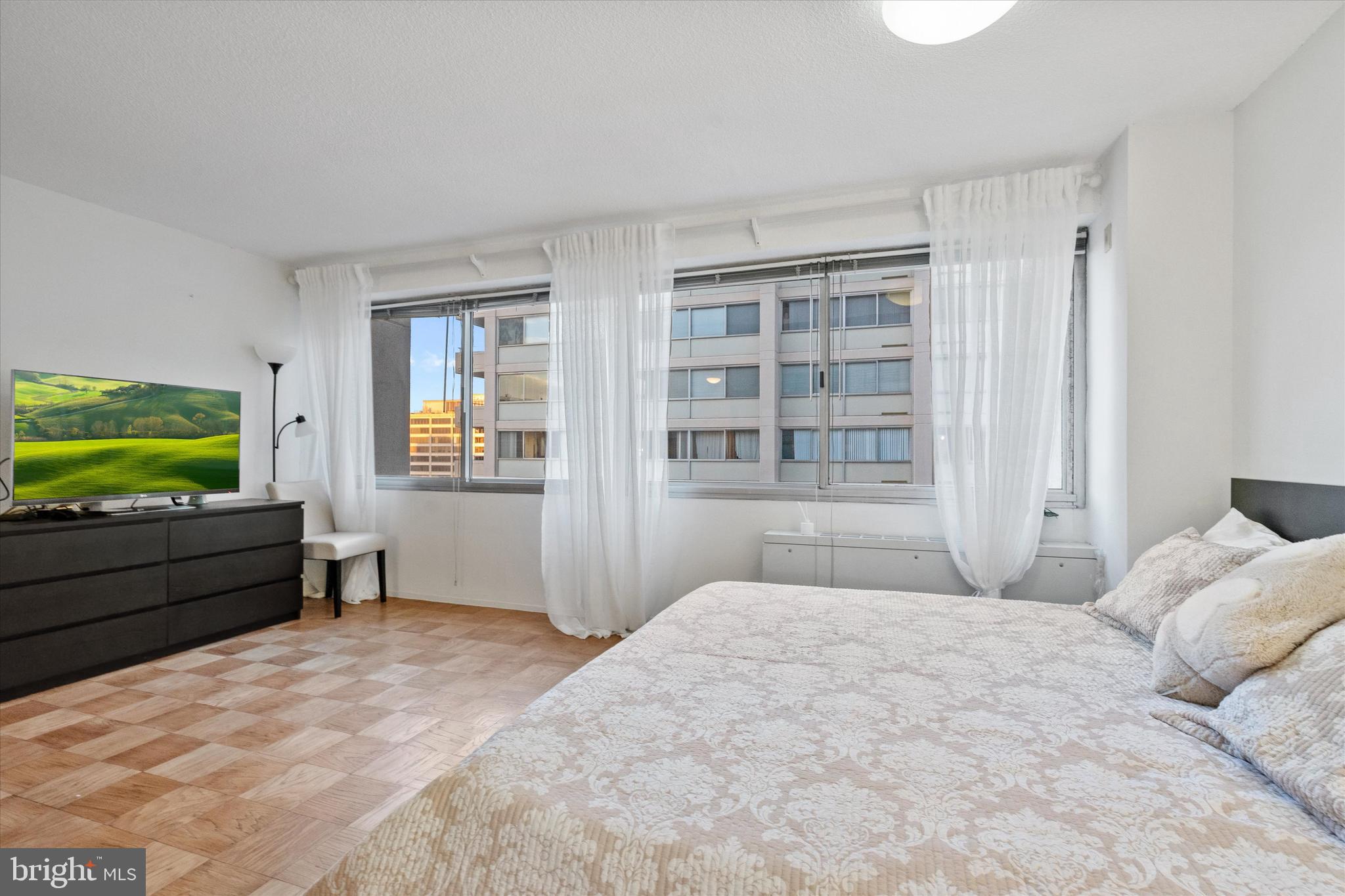 FRIENDSHIP HEIGHTS - Residential