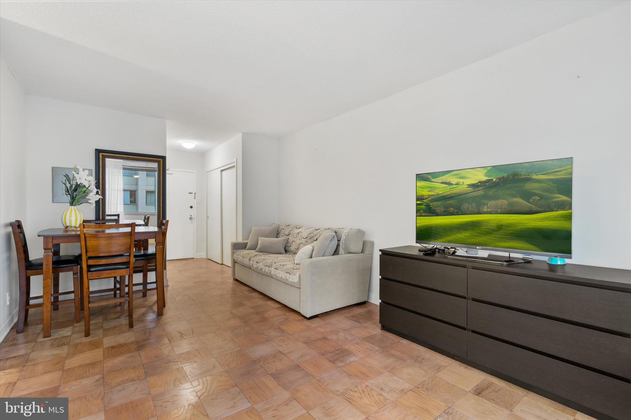 5500 FRIENDSHIP BOULEVARD 2124N