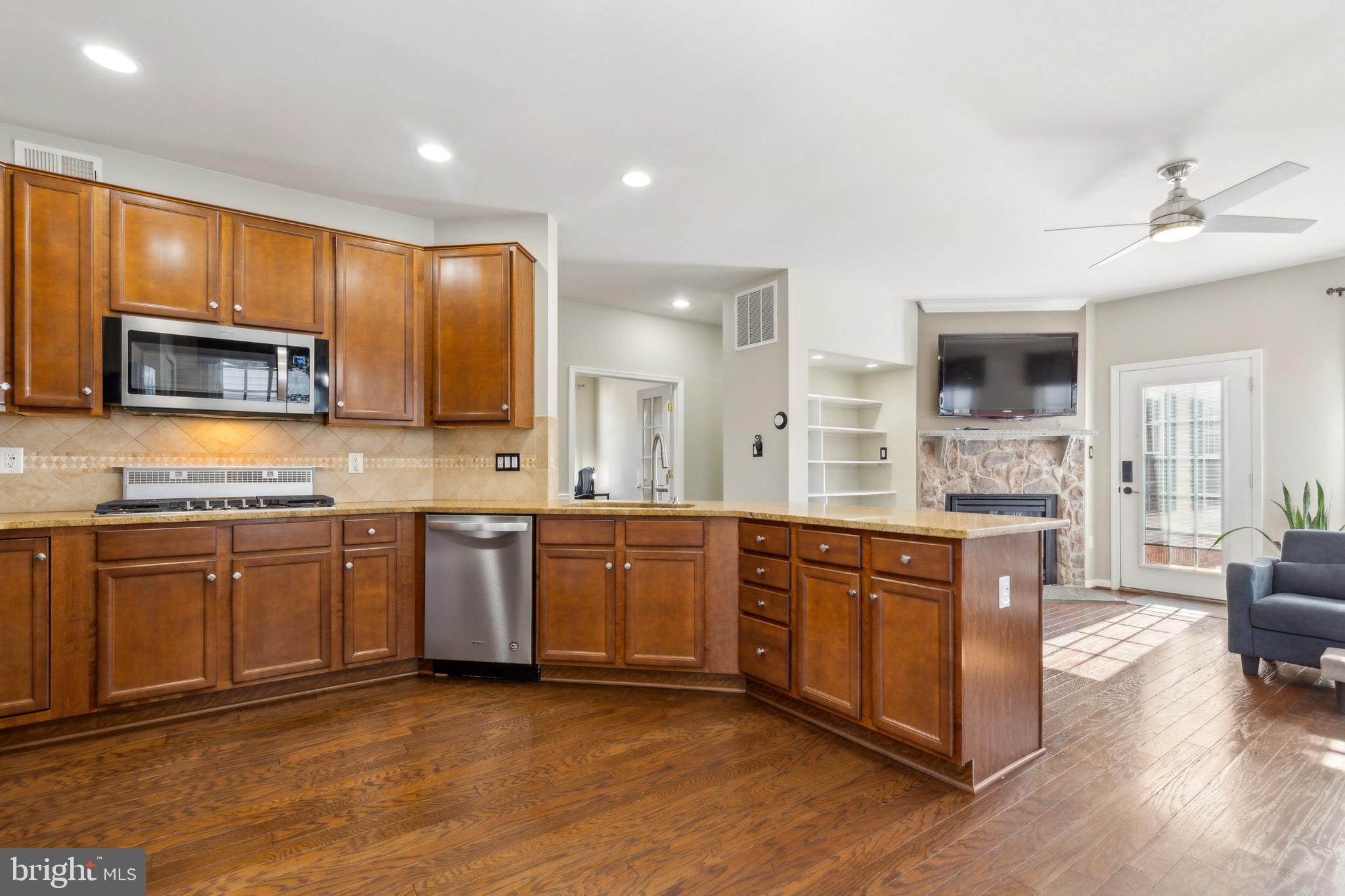 NEW BRISTOW VILLAGE - Residential