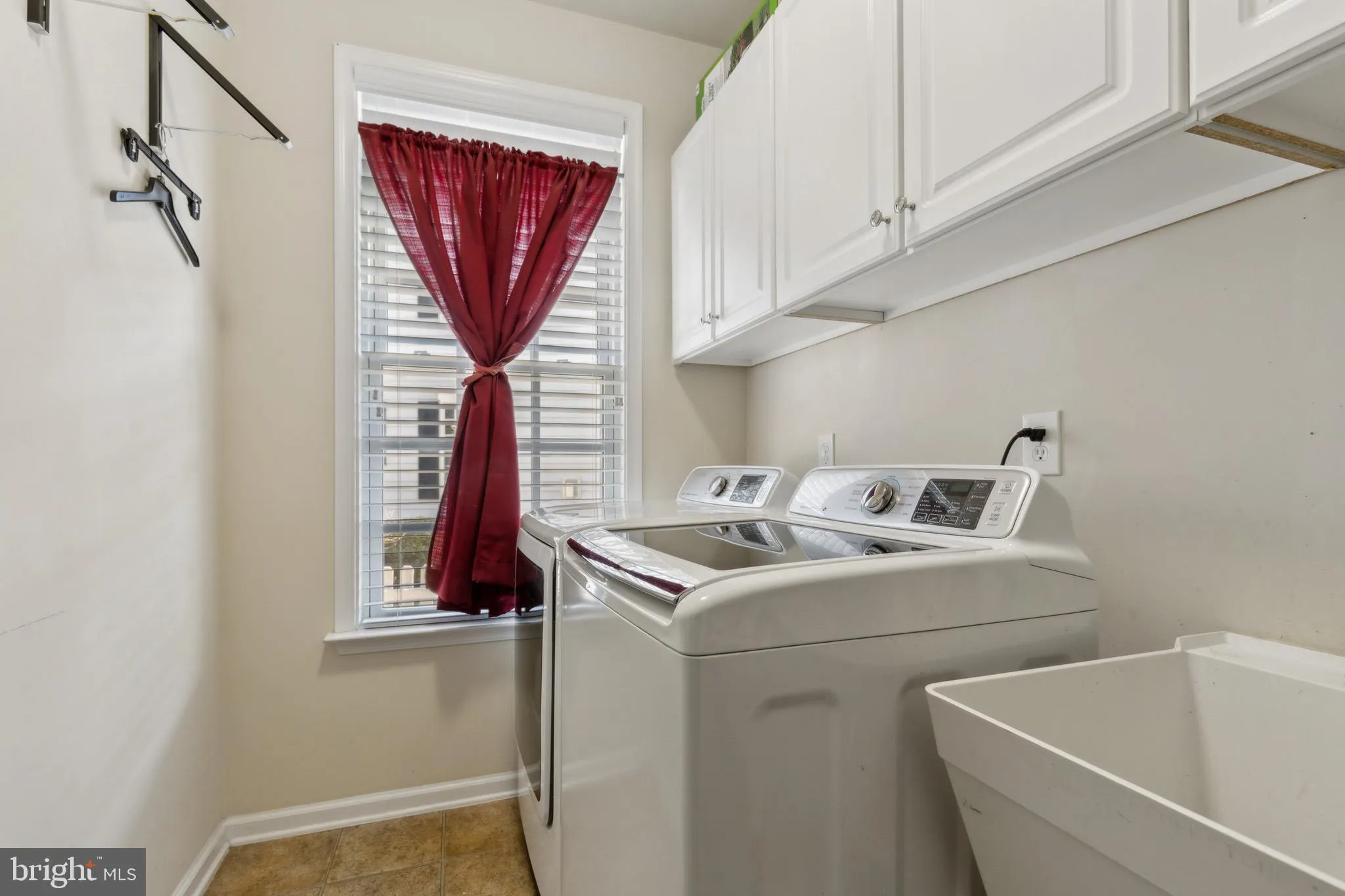 Bristow, Virginia 20136, United States, 4 Bedrooms Bedrooms, ,4 BathroomsBathrooms,Residential,Pending,79772