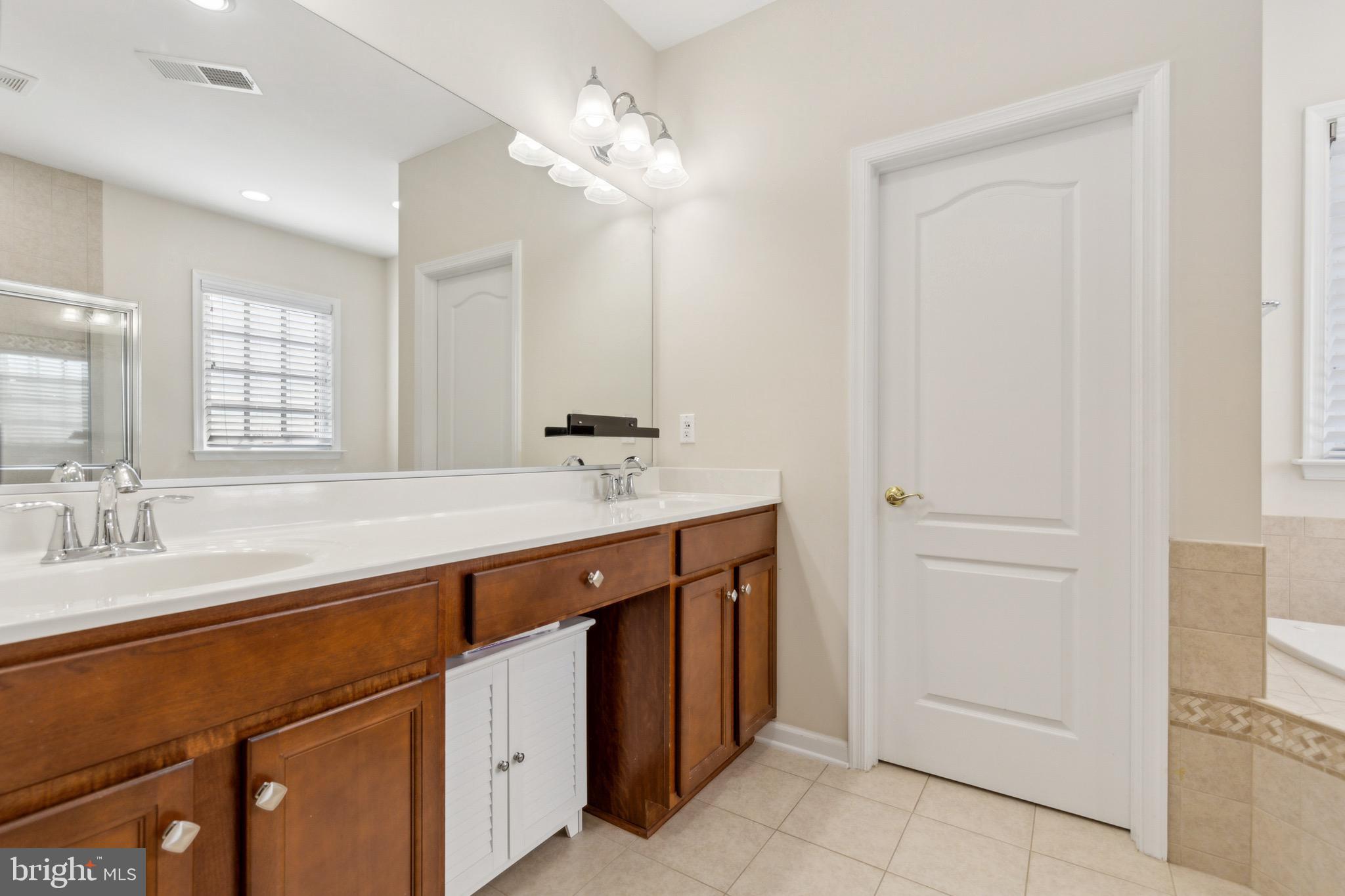 NEW BRISTOW VILLAGE - Residential