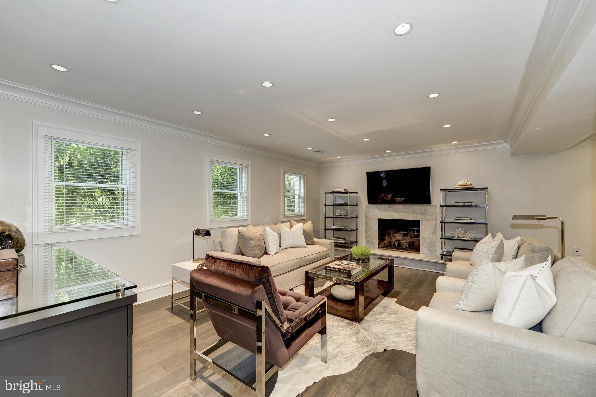 THE GLEBE - Residential