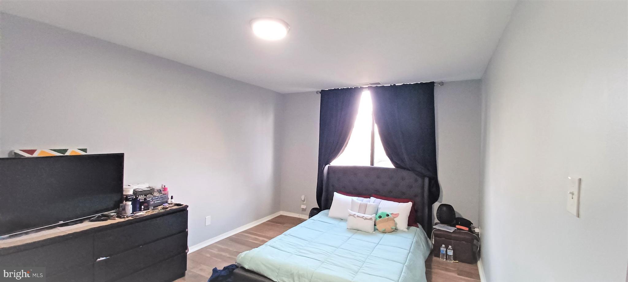 SAXONY SQUARE - Residential Lease