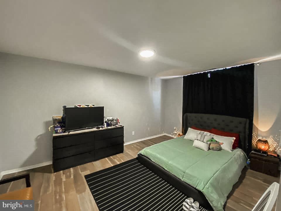 SAXONY SQUARE - Residential Lease