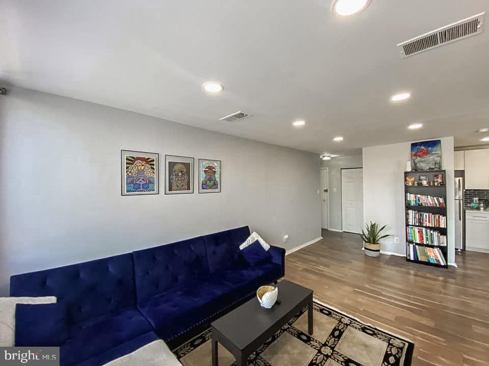 SAXONY SQUARE - Residential Lease