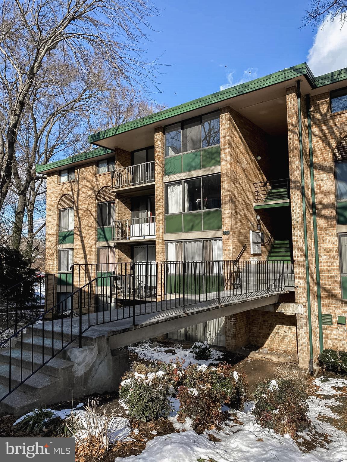 SAXONY SQUARE - Residential Lease