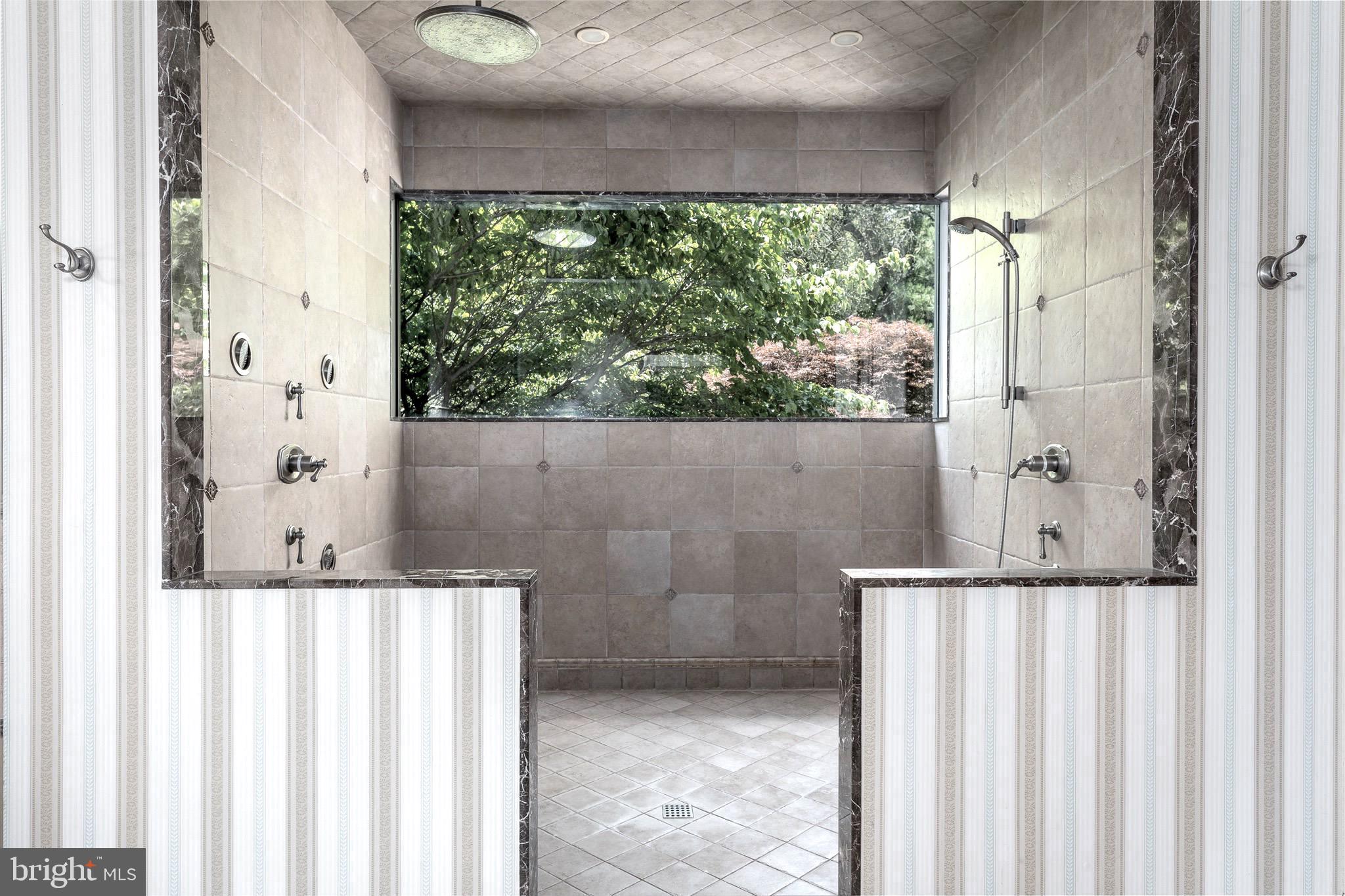 FORT WASHINGTON - Residential