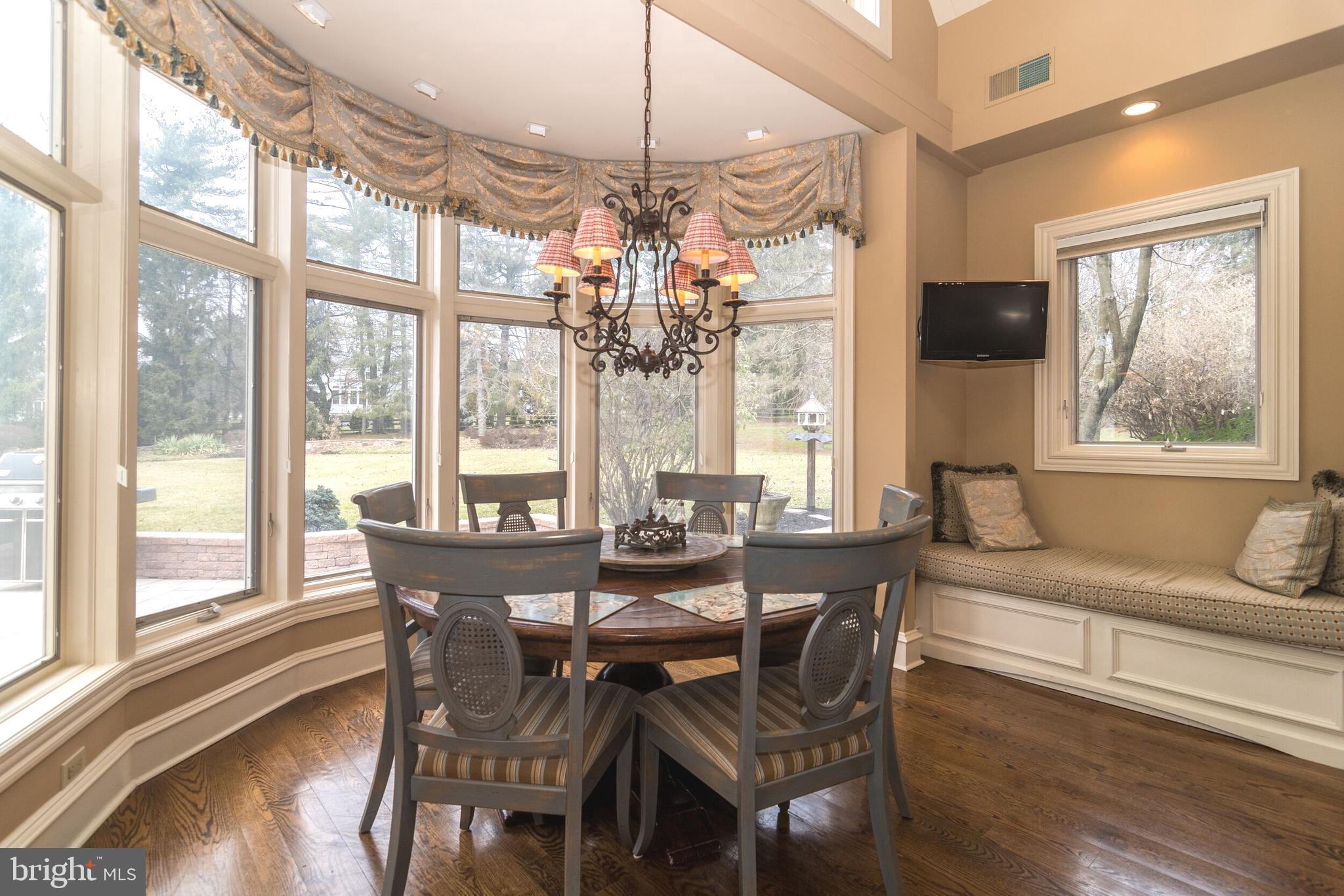 FORT WASHINGTON - Residential