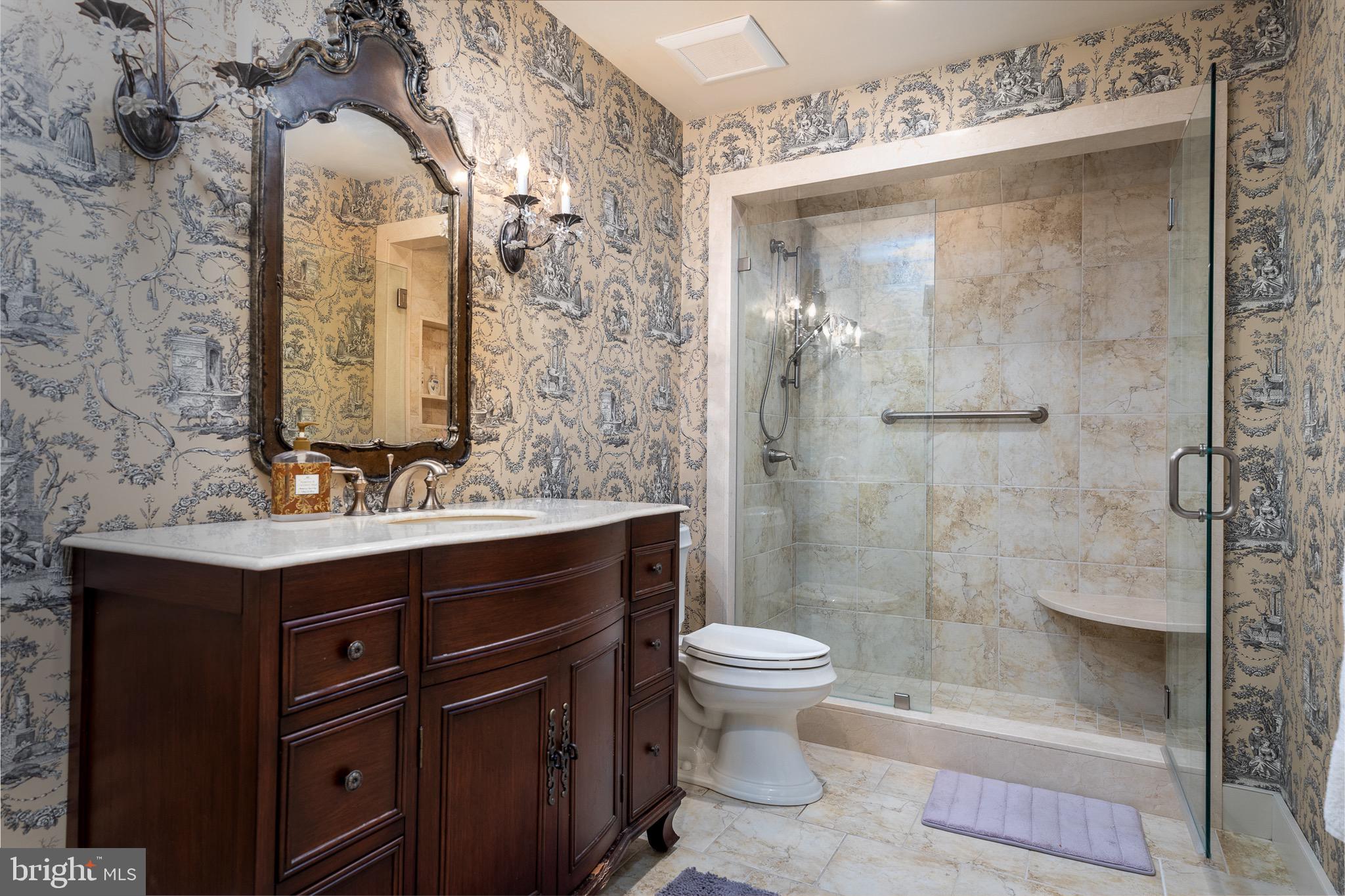 FORT WASHINGTON - Residential