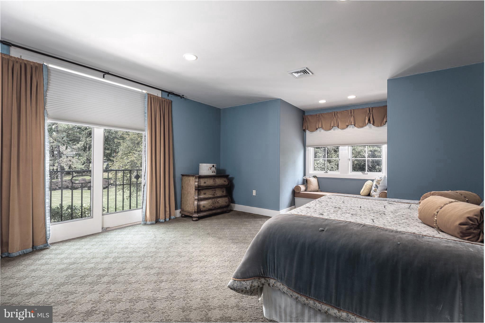 FORT WASHINGTON - Residential