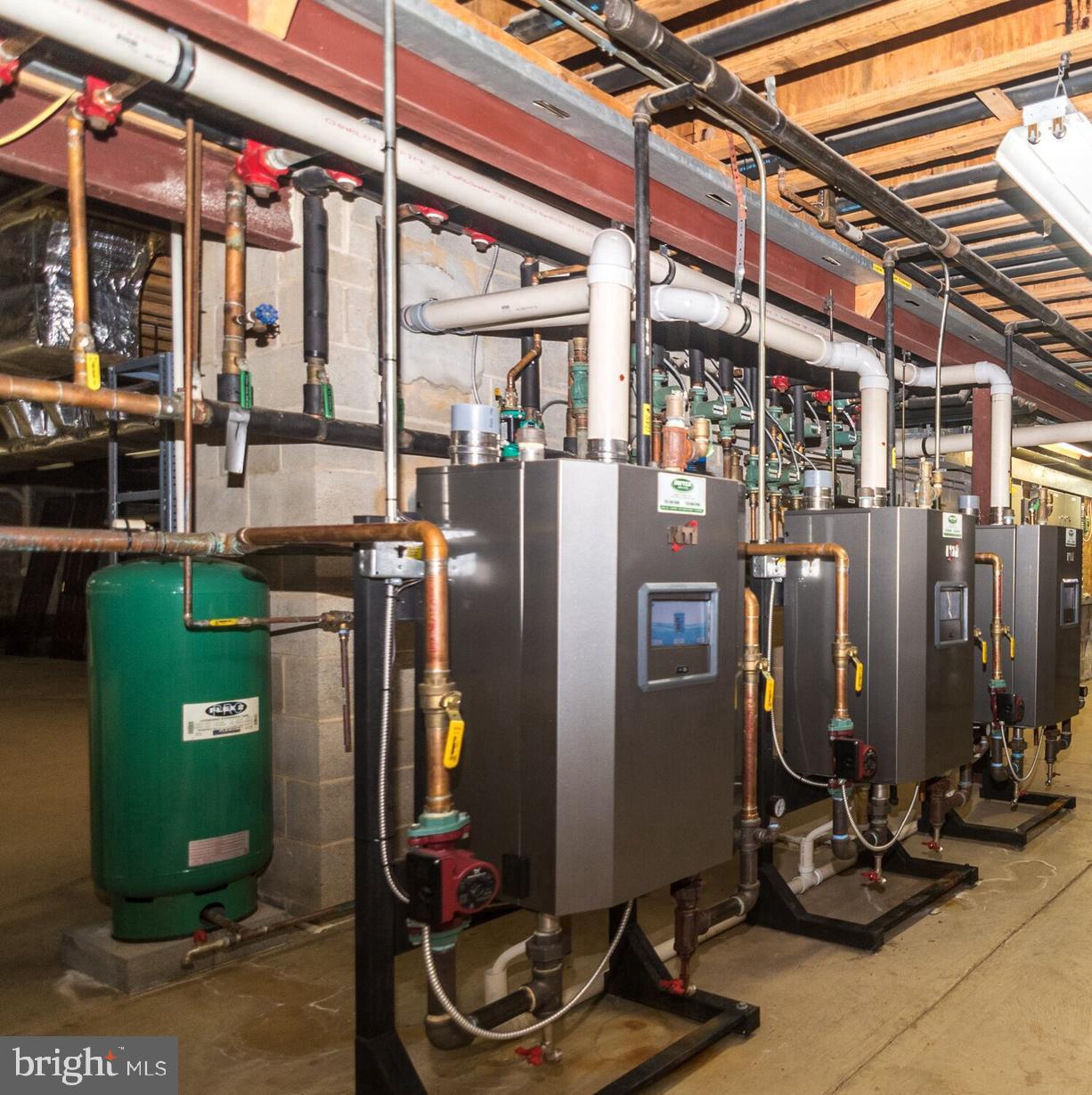 FORT WASHINGTON - Residential